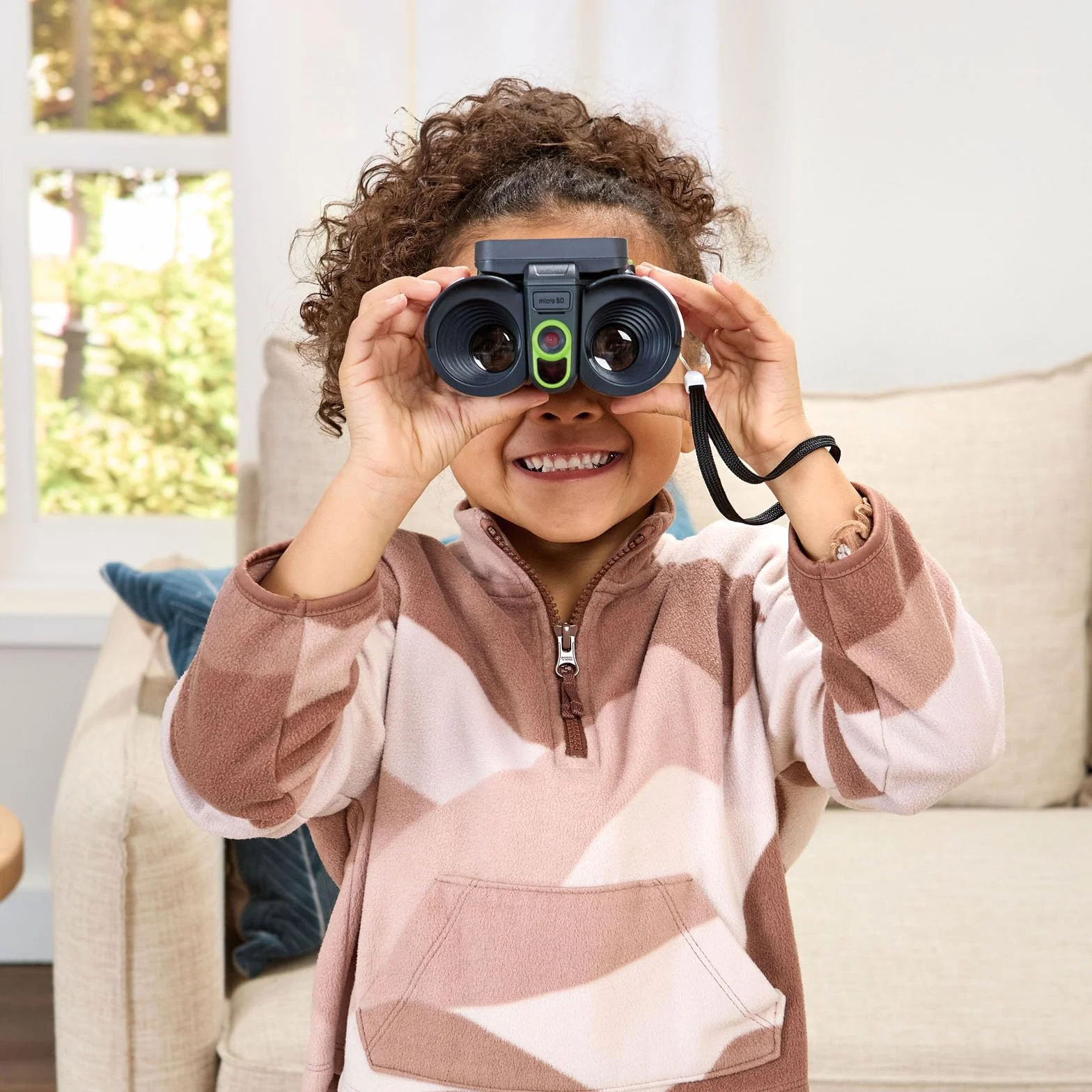 LeapFrog Magic Adventures Binoculars with Screen Capture Night Vision for Kids Ages 4+
