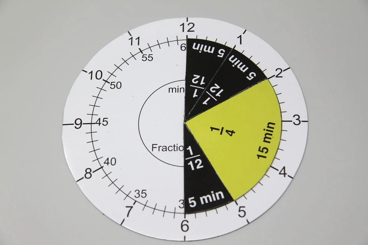 WISSNER active learning Zegar frakcyjny magnetyczny Ø 10 cm 63 sztuki