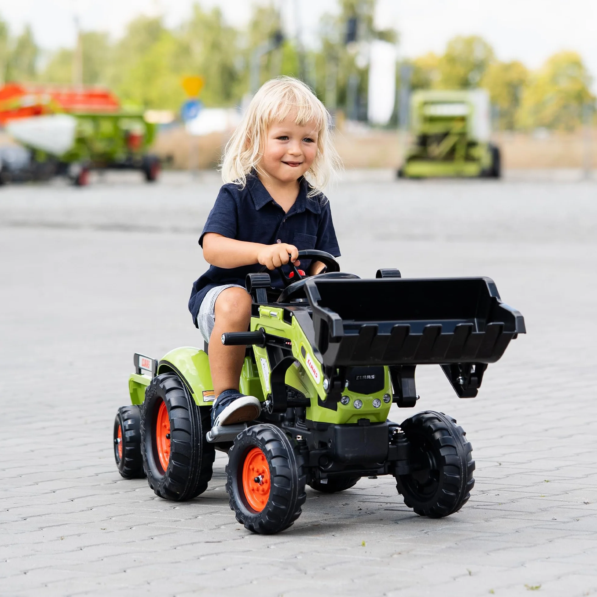 Falk Claas Arion 410 Traktor z Przyczepą 162 x 42 x 53 cm 8 kg