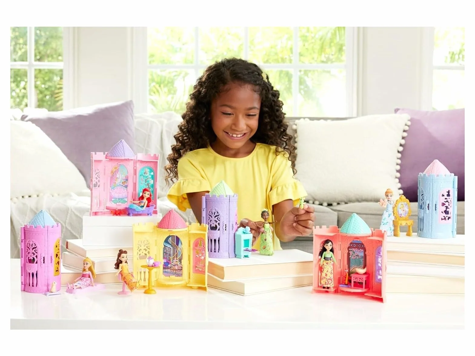 Mattel Disney Princess Tower Surprise zestaw małych lalek i akcesoriów 4 niespodzianki