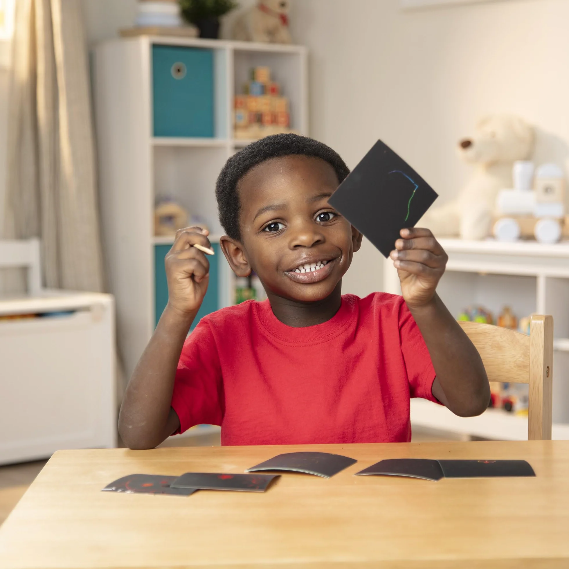 Melissa & Doug tęczowa zdrapki | Zdrapki | Rękodzieło | Zestawy pieczątek & szablony | Prezent świąteczny | Sztuka do zdrapywania | Sztuka i rzemiosło | 4+ | Prezent dla chłopca lub dziewczyny