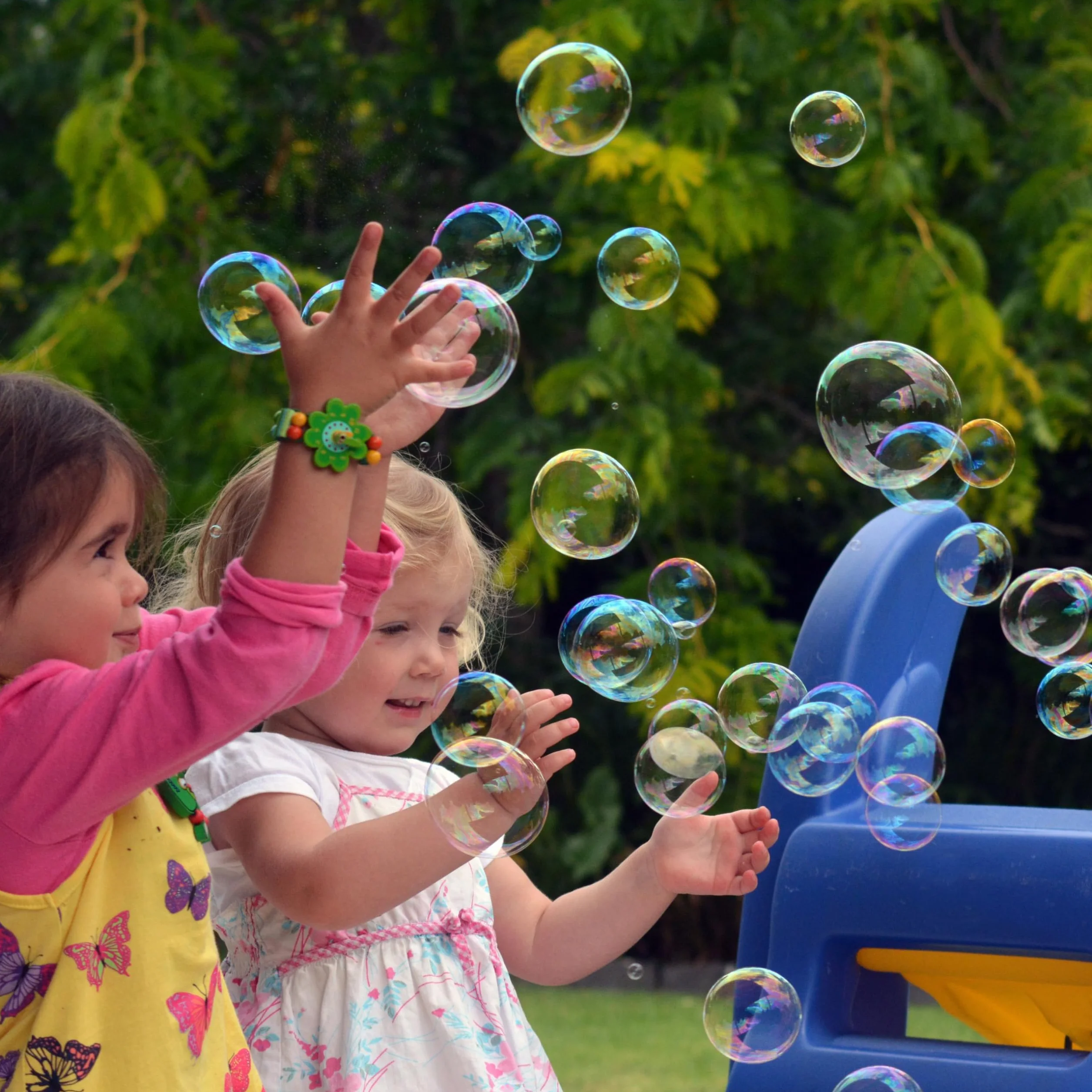 Bubble Brothers Płyn do baniek mydlanych, także do ogromnych, niepękające bańki mydlane, wysokiej jakości, do uzupełniania, na urodziny dziecka i do zabawy na świeżym powietrzu, XXL, kanister 5 l