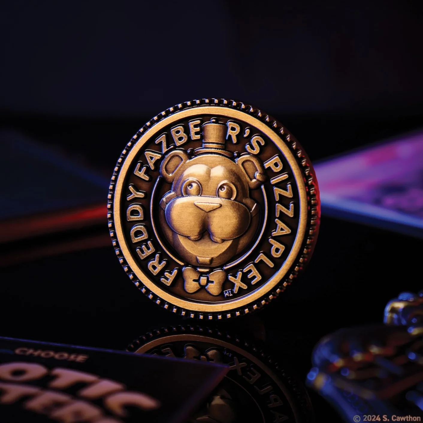 FaNaTtik Five Nights at Freddy's One Faz Token kolekcjonerska moneta - oficjalnie licencjonowany produkt z limitowanej edycji - średnica 38 mm - replika FNAF Pizzeria Simulator (9 995 na całym świecie