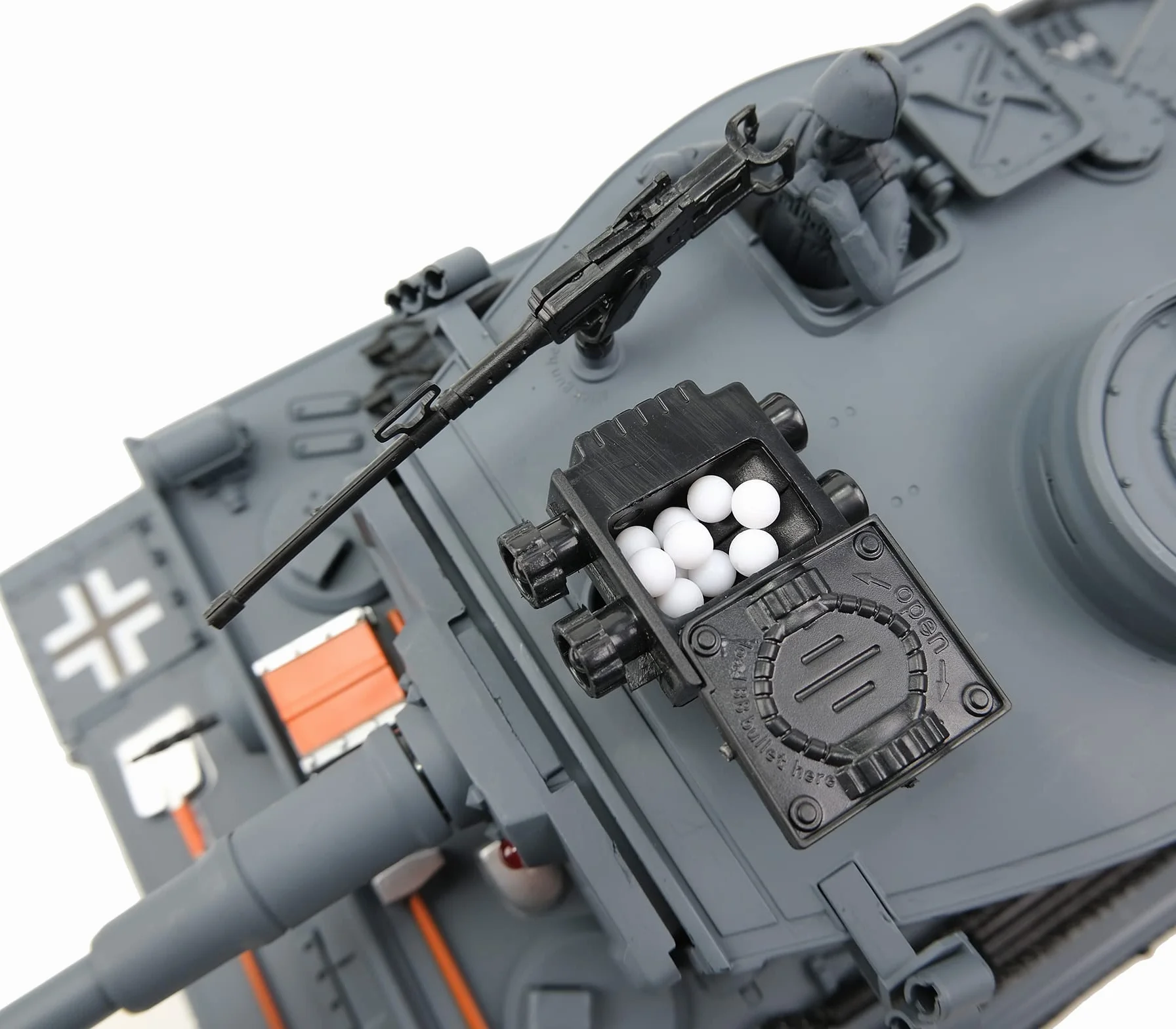 efaso Zdalnie sterowany czołg Tiger 1 M 1:16, funkcja strzału Soft Air Amunition, dźwięk i dym, dokładny model 2,4 GHz wraz z akumulatorem, ładowarką, bateriami do zdalnego sterowania