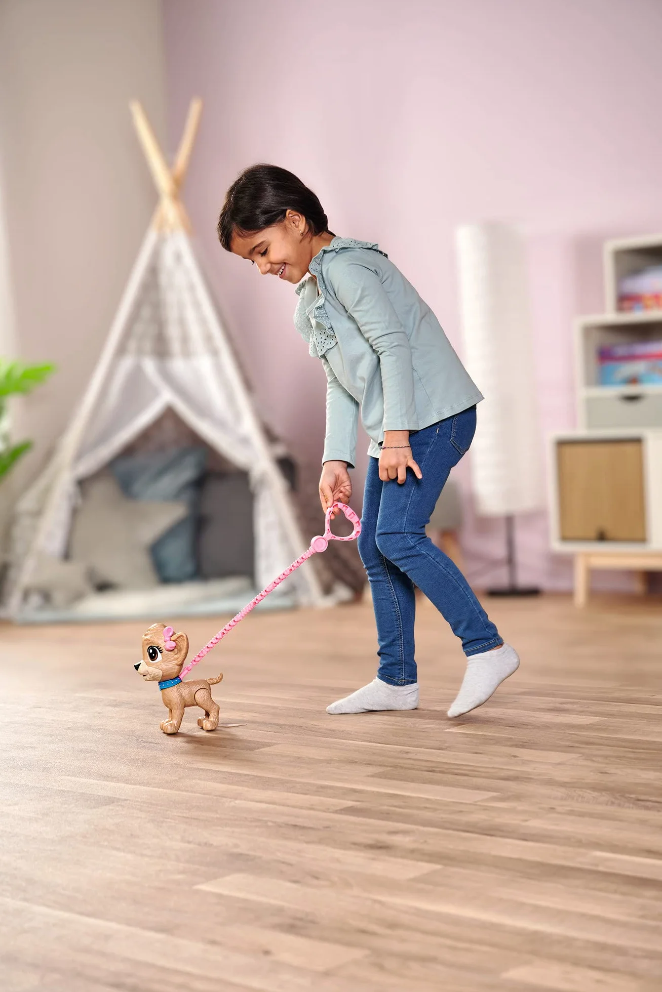 Simba 105893460 ChiChi Love Pii Pii Puppy Szczeniak 20 cm, piesek sikający, chodzi na smyczy, szczeniak z bajki dla dzieci od 3 lat
