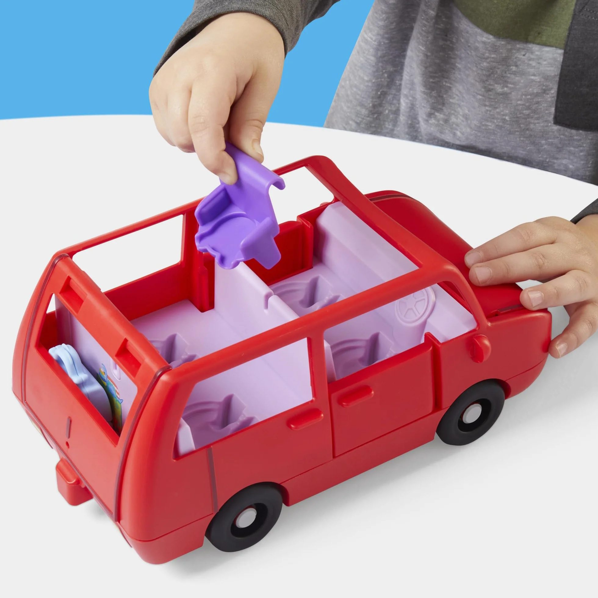 Peppa Pig Zestaw do Zabawy Świnka Peppa Duże Auto Rodziny Peppy