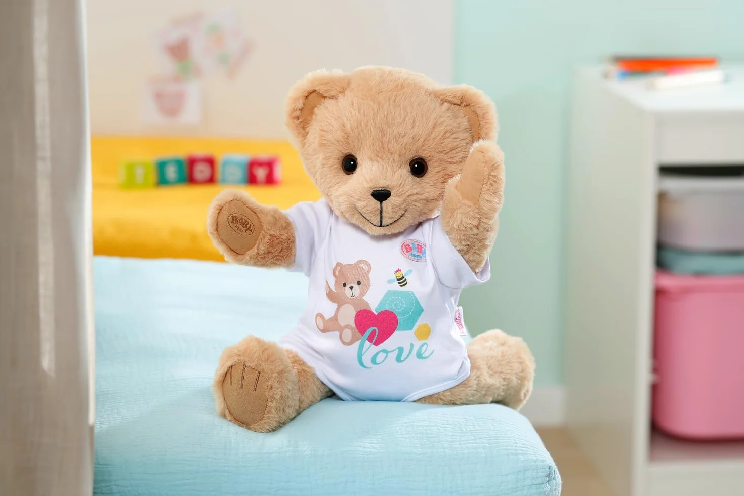 BABY born Śpiewający Teddy - Pluszowy miś z funkcją dźwięku & Biały śpioszki - Ruchome ramiona i nogi - Odpowiedni dla dzieci w wieku od 18 miesięcy - Śpiewaj 5 niemieckich piosenek z serii