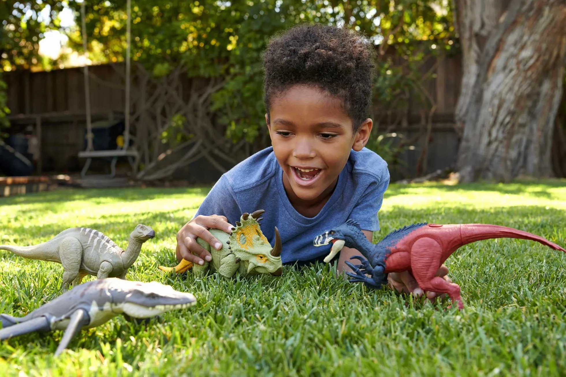 Jurassic World Dominion Ryczący dinozaur Dziki ryk Liopleurodon Figurka wodnego dinozaura z funkcją ataku i dźwiękiem, zabawka na prezent, zabawa fizyczna i wirtualna, HDX38