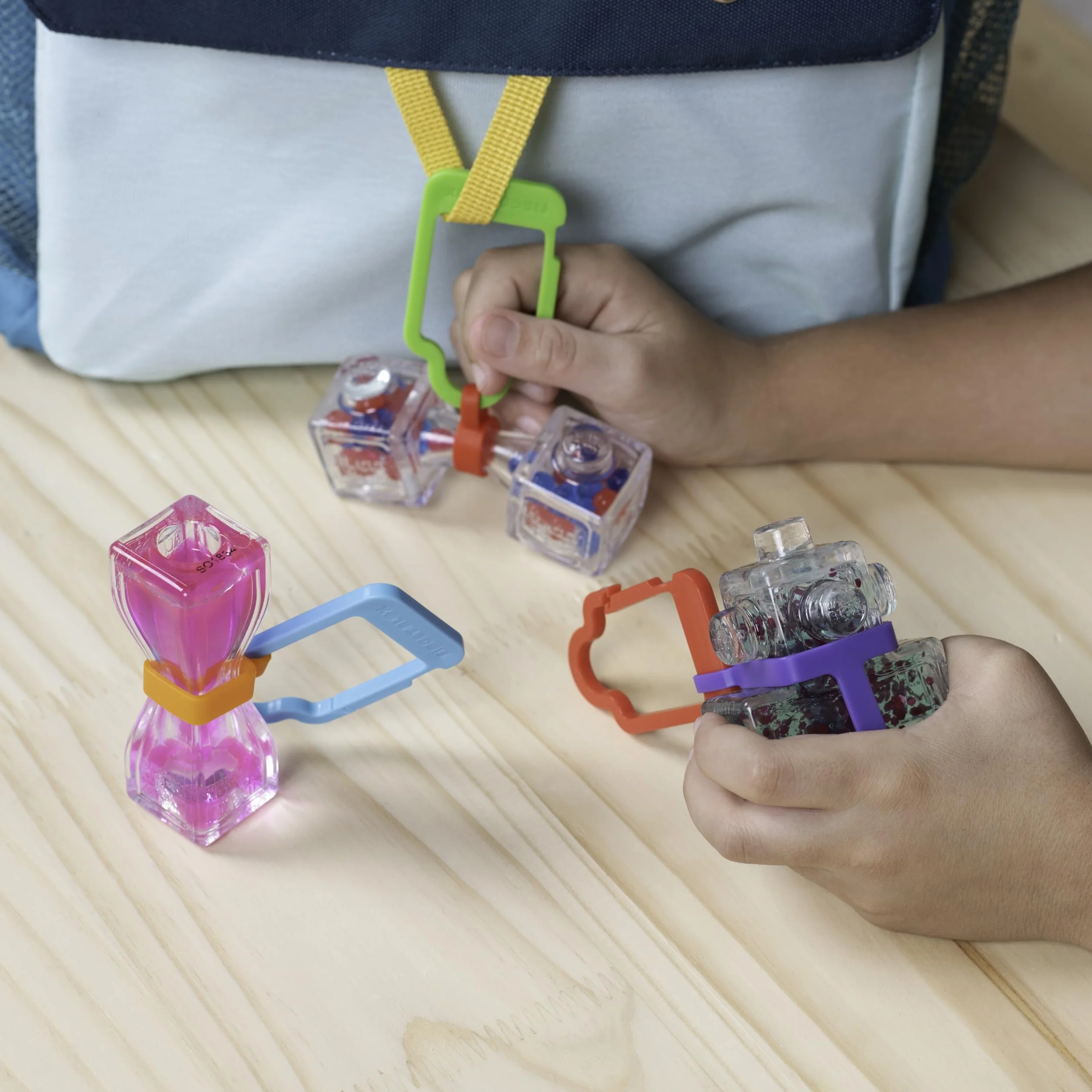Fidget Blox – 3-pak z klipsem do plecaka, sensacyjne wrażenia sensoryczne, dźwięk, dotyk i wizualny blox Fidget w zestawie, dla dzieci w wieku 5 lat