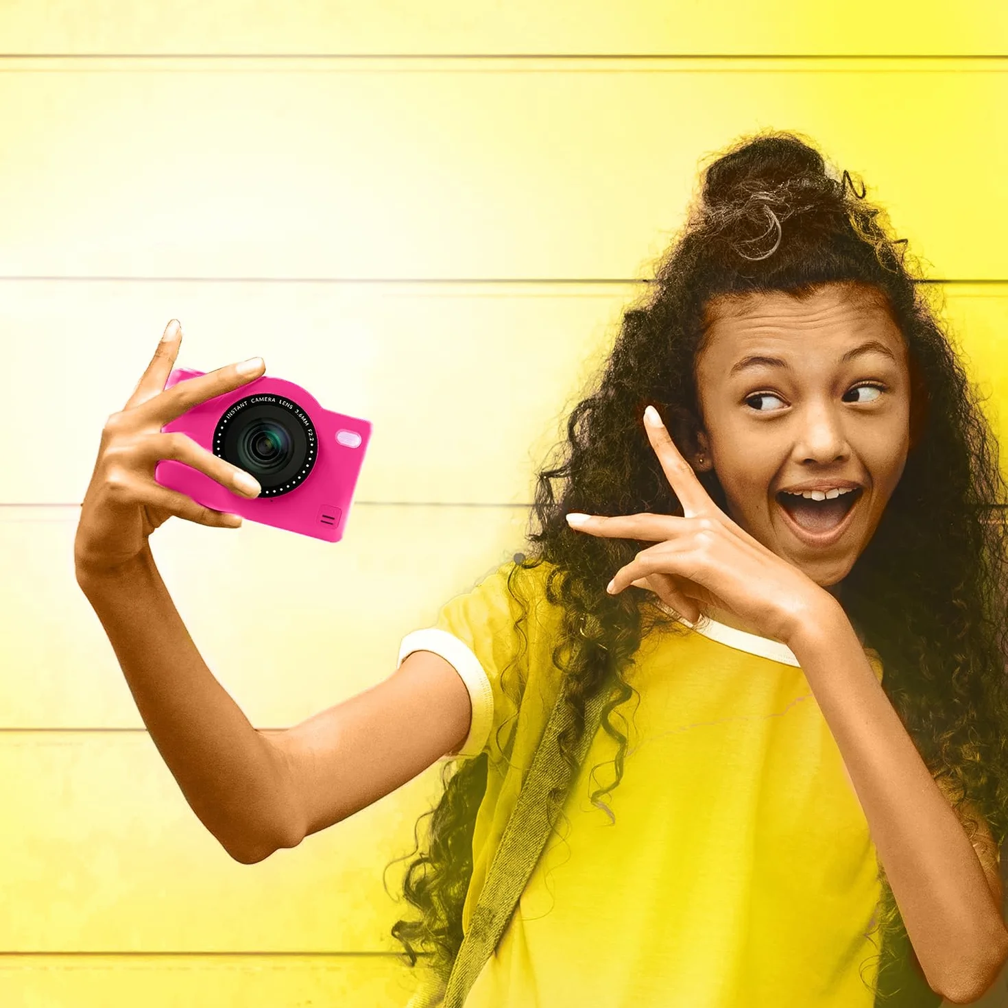 Canal Toys Aparat cyfrowy dla dzieci z dwoma obiektywami, mały różowy kompaktowy aparat z trybem selfie dla 8+ lat - 32 megapiksele, ekran LCD, 20 ramek i 5 filtrów, karta SD 4 GB w zestawie