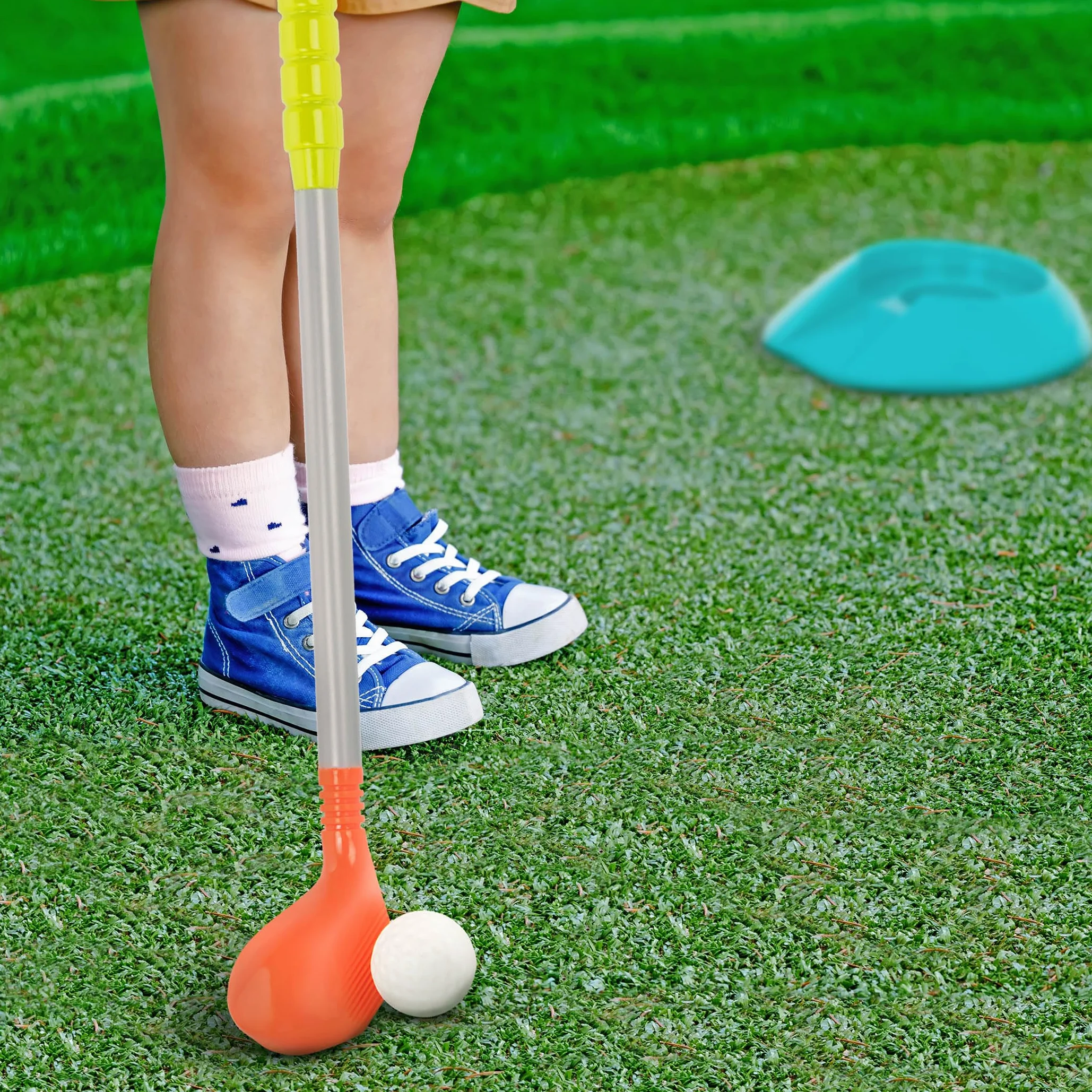 Battat Zestaw golfowy dla dzieci - 2 kluby, piłki, kubki do wkładania - gry wewnątrz i na zewnątrz - 3+ lata