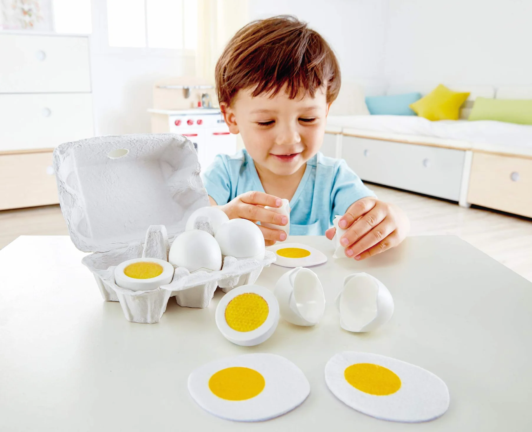 Hape Egg Carton, 3 Hard-Boiled Eggs with Easy-Peel Shell & 3 Fried Eggs, Wooden Realistic Educational Toy for Children 3+