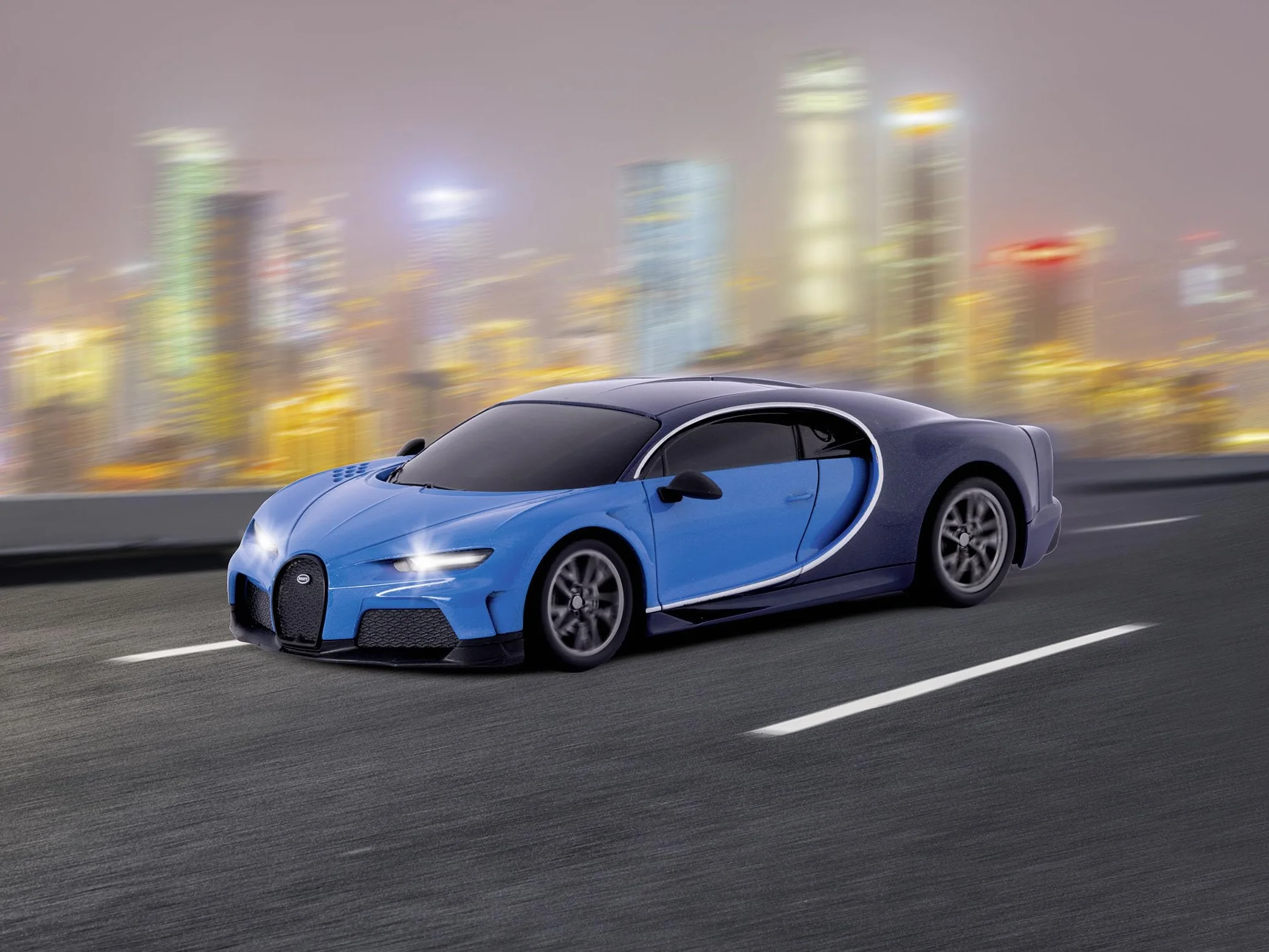 Revell Control I RC Scale Car Bugatti Chiron I skala 1:24 I pilot zdalnego sterowania 2,4 GHz, przednie oświetlenie LED, prędkość 10 km/h, długość 198 mm, od 8 lat