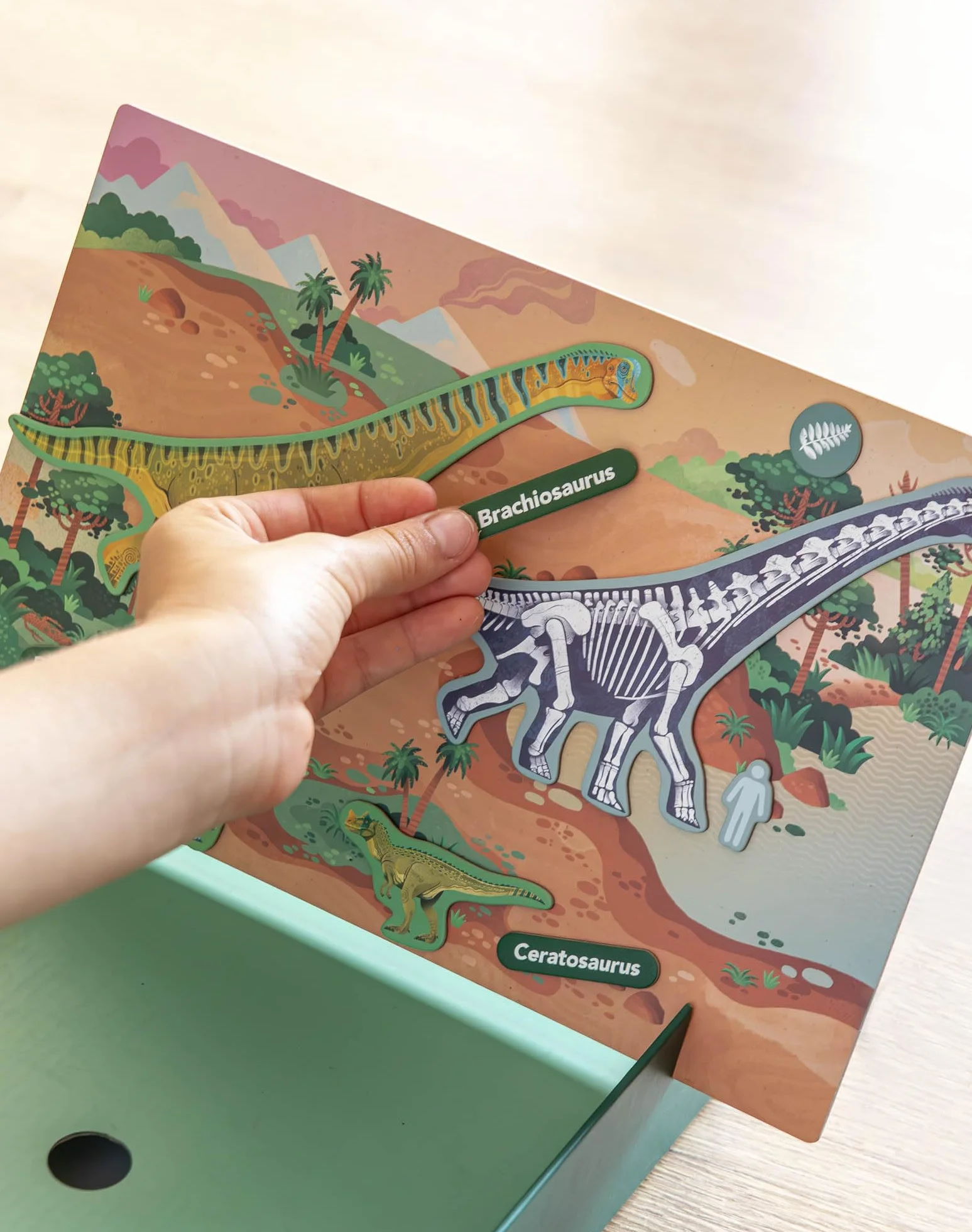 APLI Kids 20139 - Edukacyjny zestaw magnetyczny dinozaurów, plansza z 44 magnesami i kartami objaśniającymi, dla dzieci od 5 lat