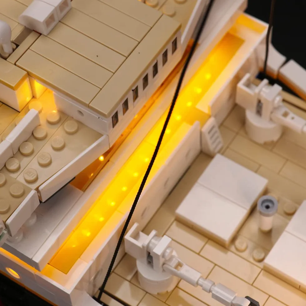 BrickBling Zestaw oświetleniowy LED, kompatybilny z zestawem klocków Lego Creator Expert Titanic 10294 (bez modelu), zestaw oświetleniowy DIY do statku Titanic dla 10294 – wersja ulepszona