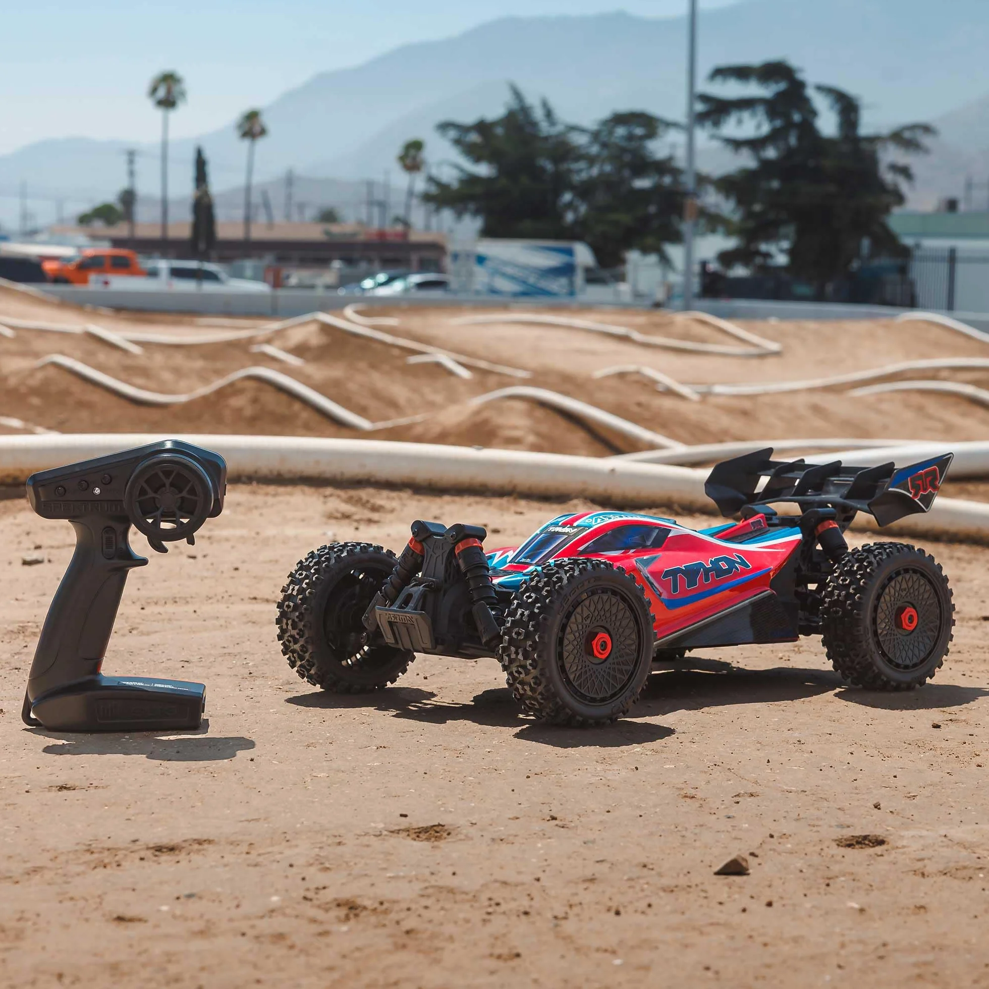ARRMA RC Car 1/8 Typhon 4X4 223S BLX BRUSHLESS Buggy RTR (bateria i ładowarka nie są dołączone) z DSC RED/Blue, ARA4306V4T3