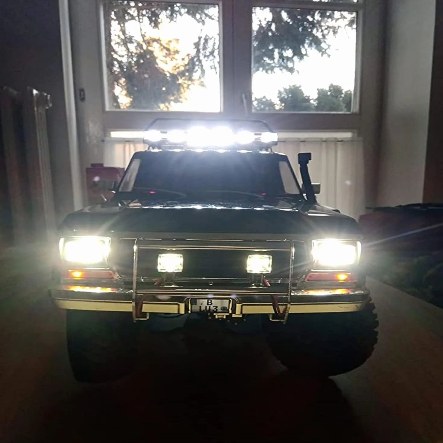 INJORA RC Reflektory RC LED Lights dla 1:10 RC Crawler Axial TRX4 TRX6 SCX10 90046 Wraith RR10 MST Redcat (kwadratowy)