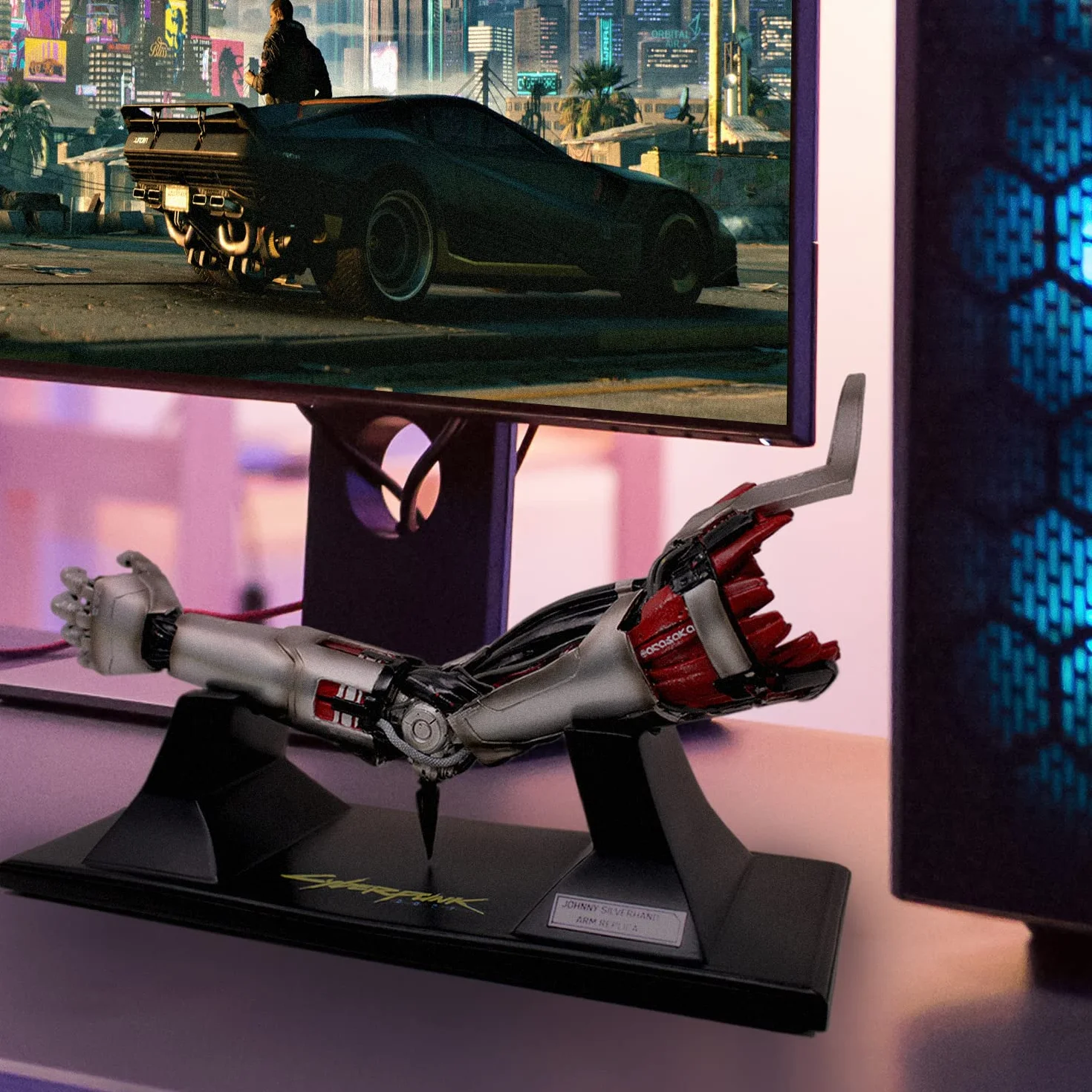 Ramię Johnny Silverhand Cyberpunk 2077 30 cm