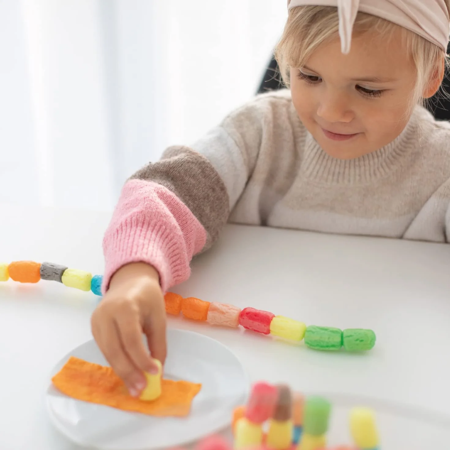 PlayMais WORLD Princess zestaw do majsterkowania dla dzieci od 3 lat, około 1000, szablony i instrukcje do majsterkowania, prezenty dla dzieci, wspiera kreatywność i motorykę precyzyjną, naturalna