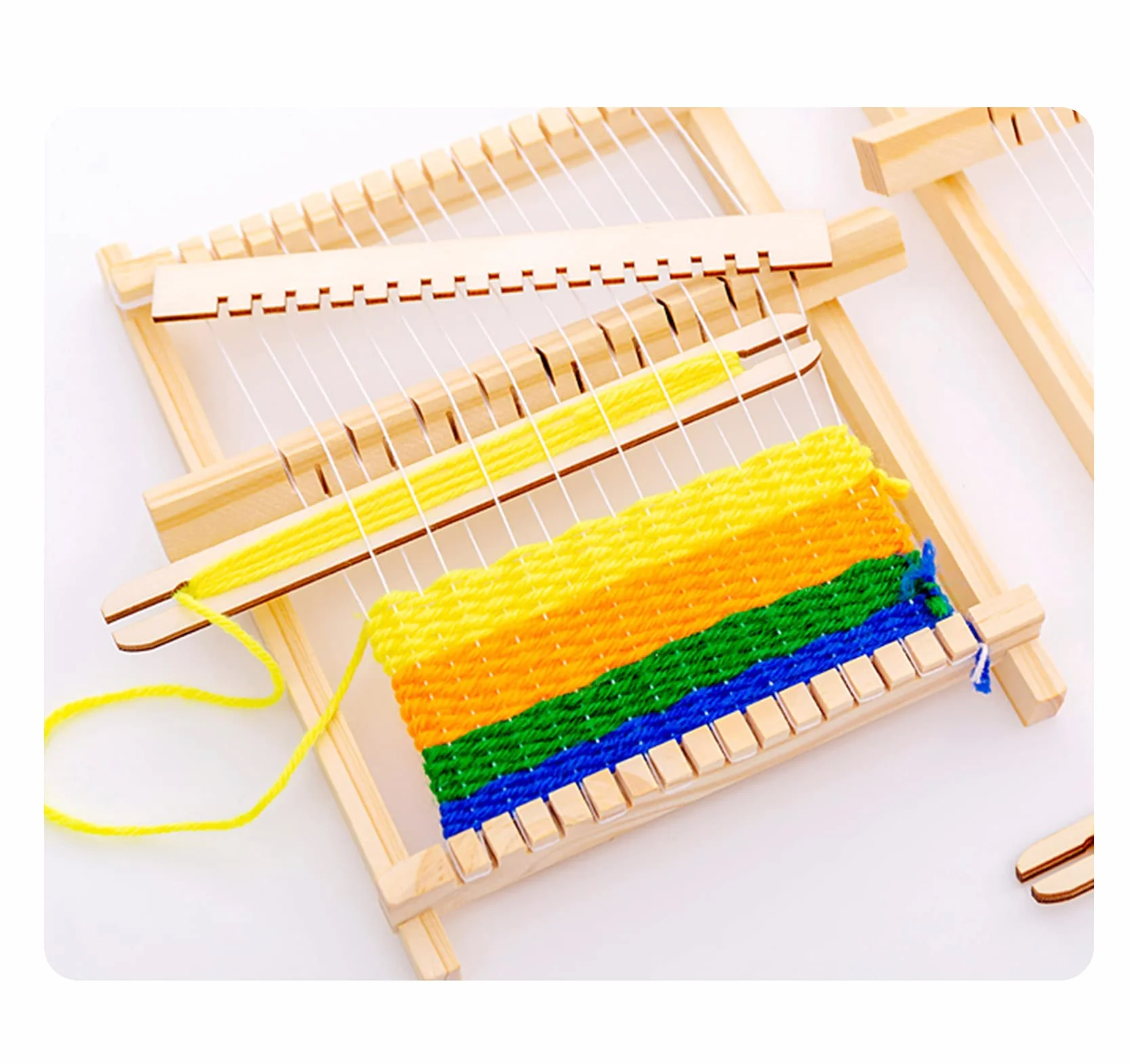 Zestaw do tkania dla dzieci - DIY drewniany ram tkacki 22 x 17 cm z kolorową wełną i akcesoriami - Idealny dla początkujących