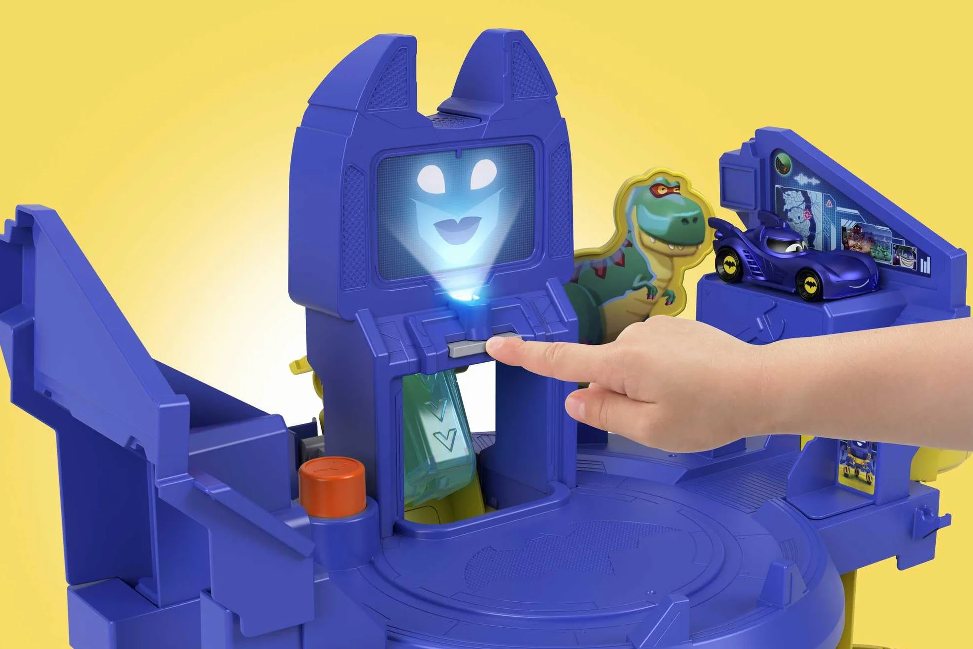 Fisher-Price DC Batwheels Wyścigowa Jaskinia Batmana Zestaw ze światełkami, dźwiękami i pojazdami Batmobil Bam i Redbird, dla dzieci od 3 roku życia, HRJ21