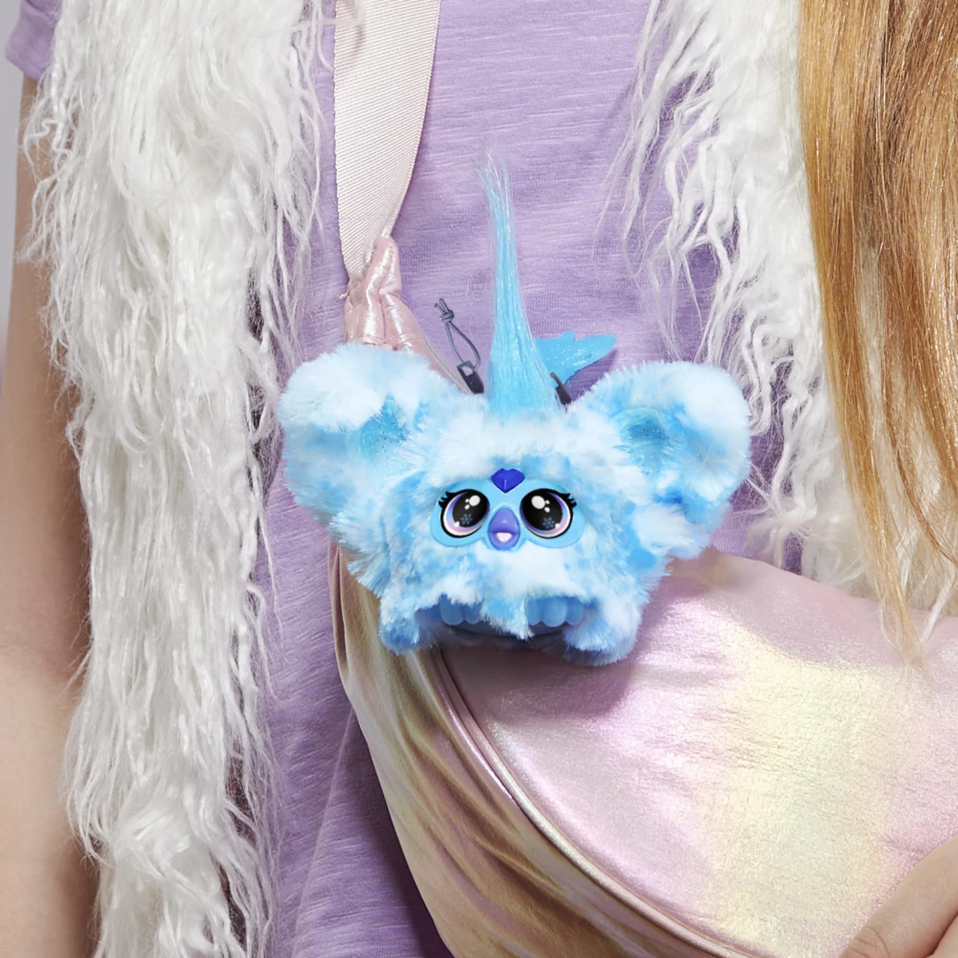 Furby Furblets SNO-Way Holiday Edition Mini Friend, ponad 45 dźwięków, świąteczna muzyka, gadanie tylko meble, elektroniczne pluszowe zabawki dla dziewcząt i chłopców, interaktywne zwierzaki,