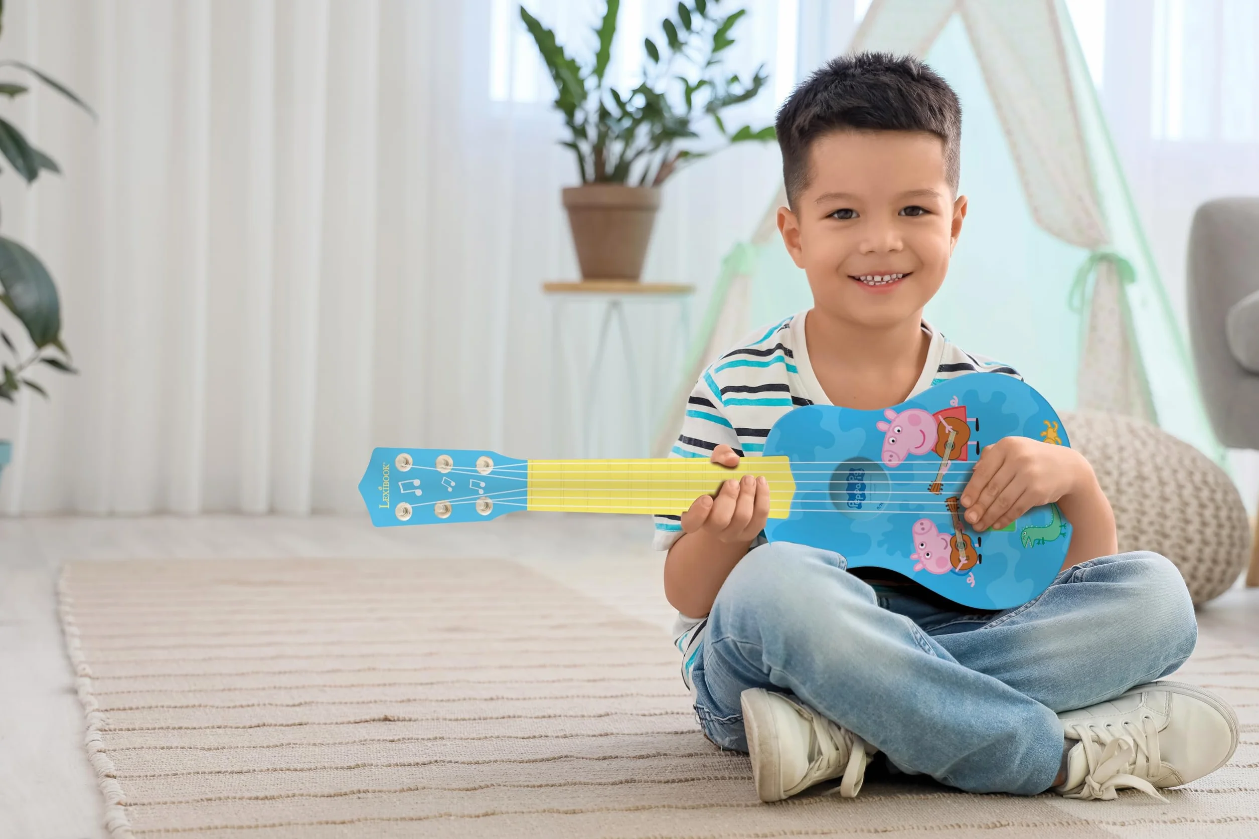 Lexibook Peppa Pig Georges My First Guitare, 6 Strun Nylonowych, 53 cm, Przewodnik w Zestawie, Niebieski, Żółty, K200PP, 53 cm
