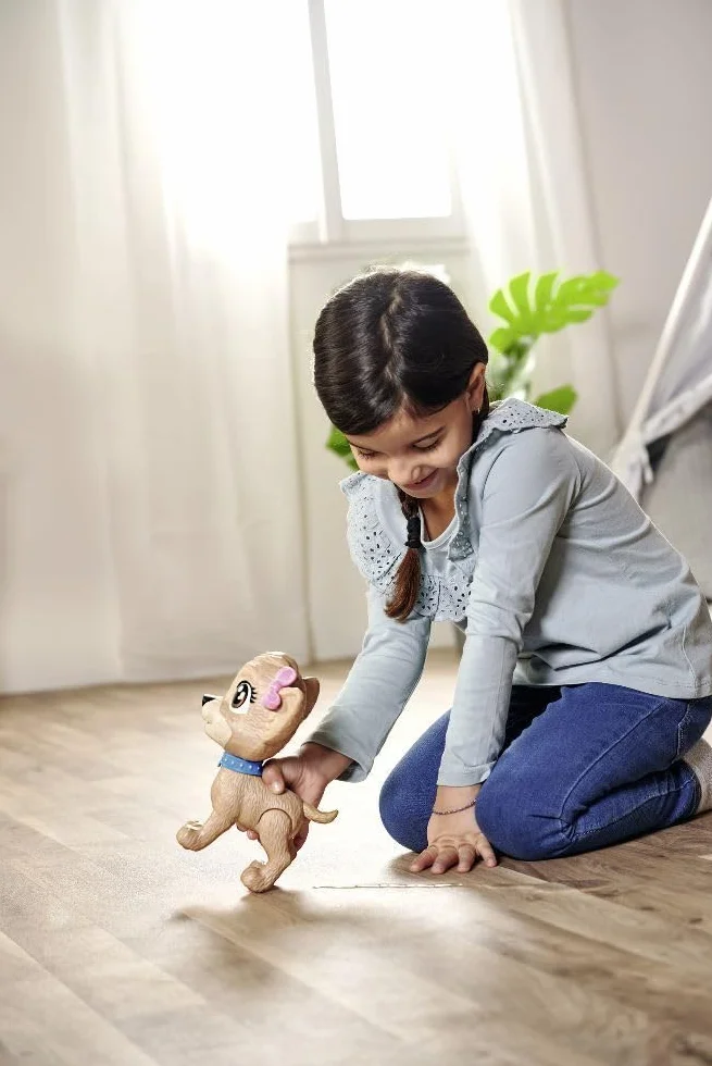 Simba 105893460 ChiChi Love Pii Pii Puppy Szczeniak 20 cm, piesek sikający, chodzi na smyczy, szczeniak z bajki dla dzieci od 3 lat