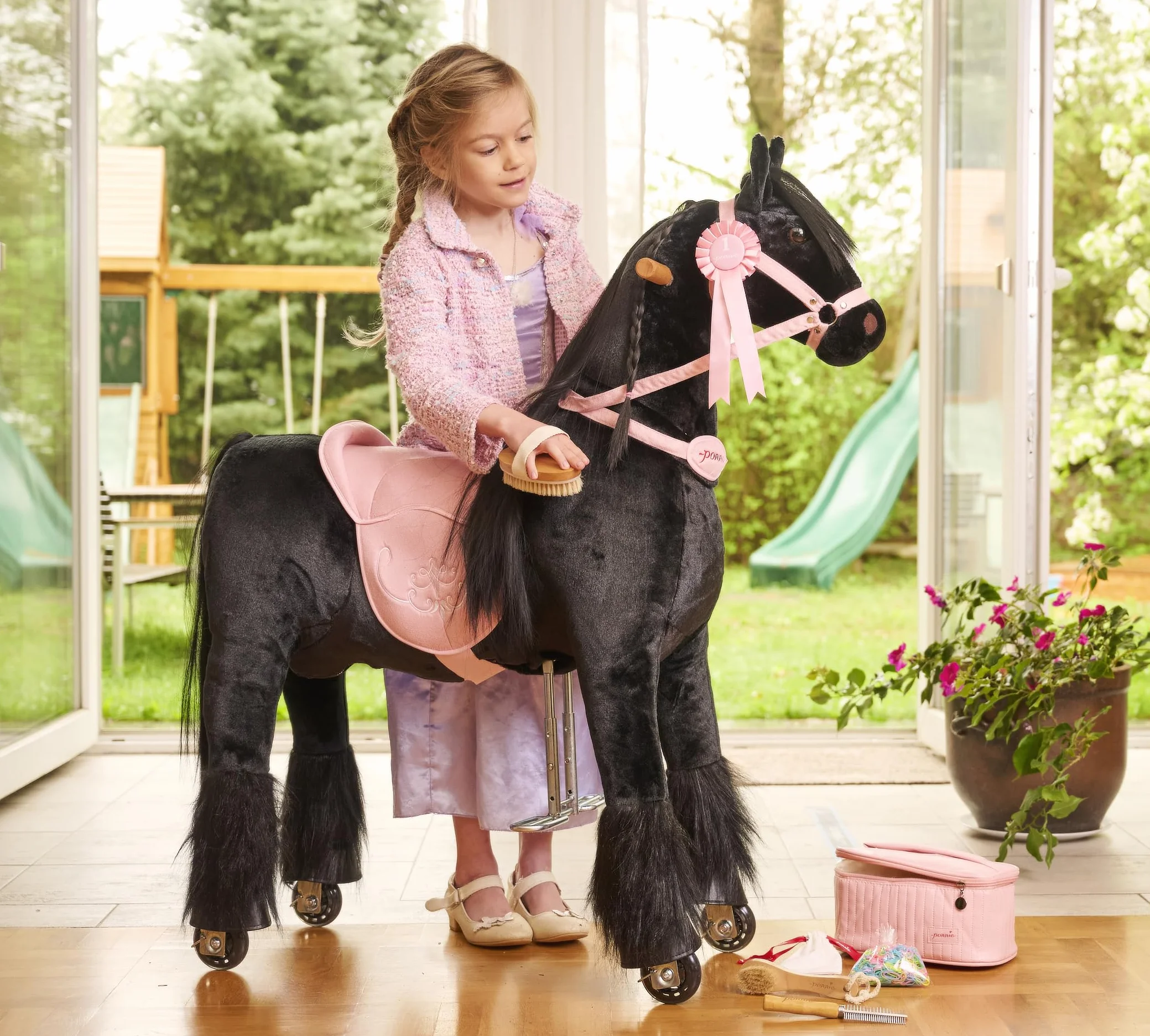 Ponnie - Ebony dziecięcy koń jeździecki, 5-12 lat, mechaniczny duży koń fryzyjski na kółkach, zdejmowane siodełko, Combable Mane, regulowane podnóżki