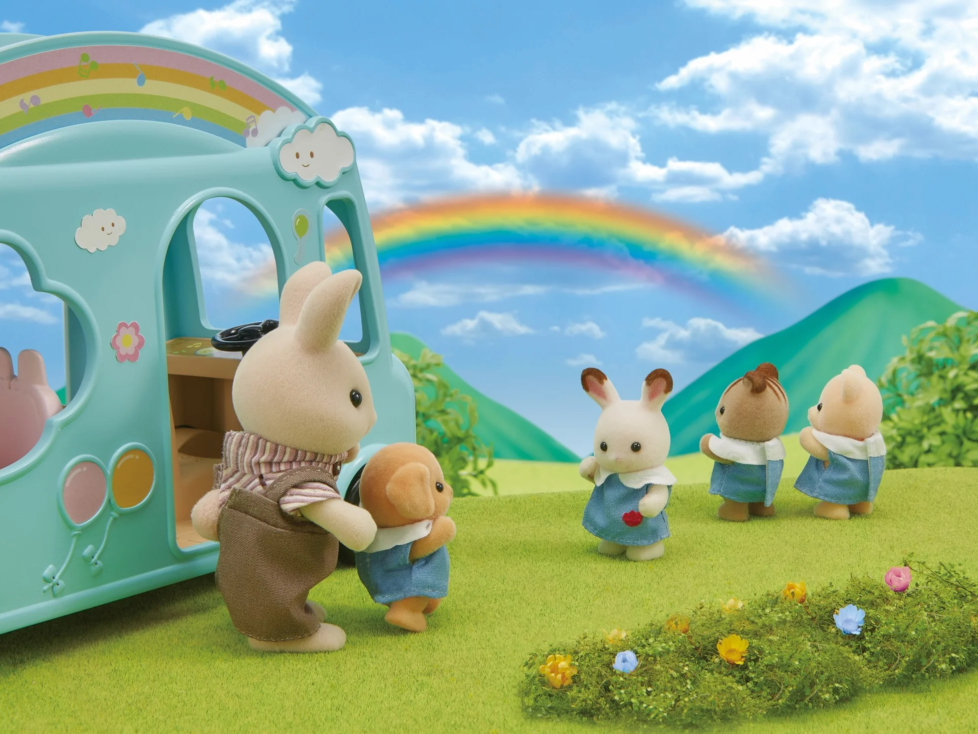 Sylvanian Families Słoneczny Autobus Przedszkolny Zestaw do Zabawy, Wielokolorowy, od 3 lat