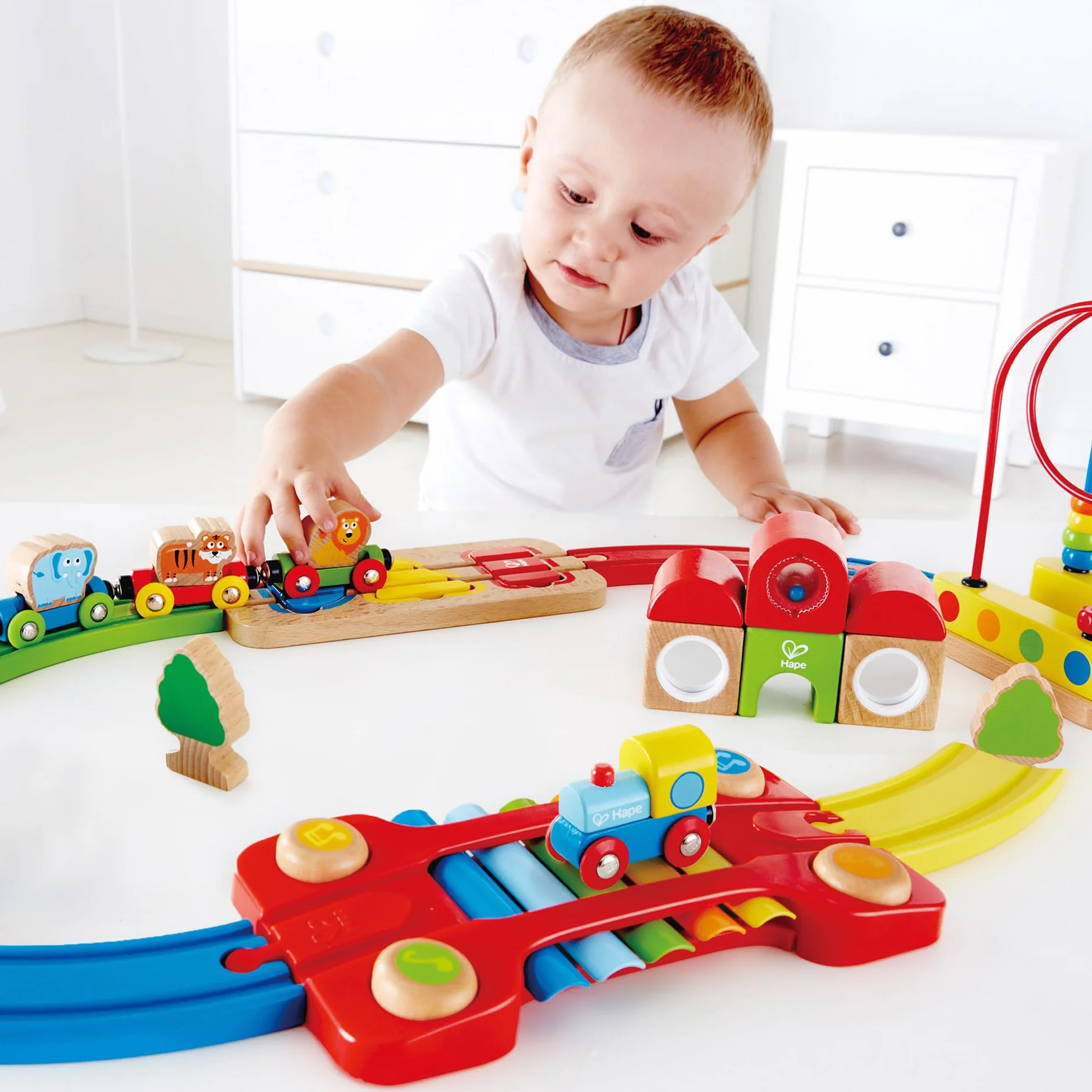 Hape E3826 Rainbow puzzle kolejka, wielokolorowa, jeden rozmiar