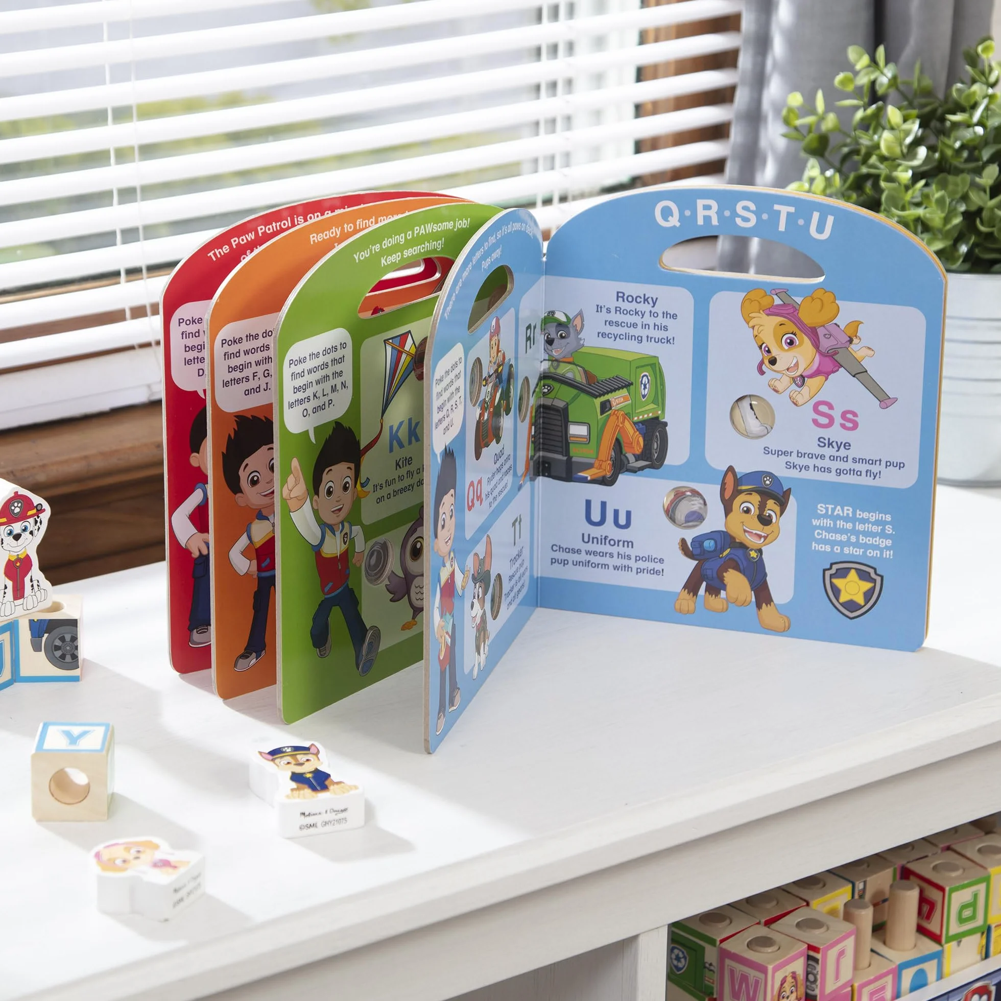 Książeczka dla dzieci PAW Patrol Melissa & Doug – Poke-A-Dot: Przygoda z alfabetem