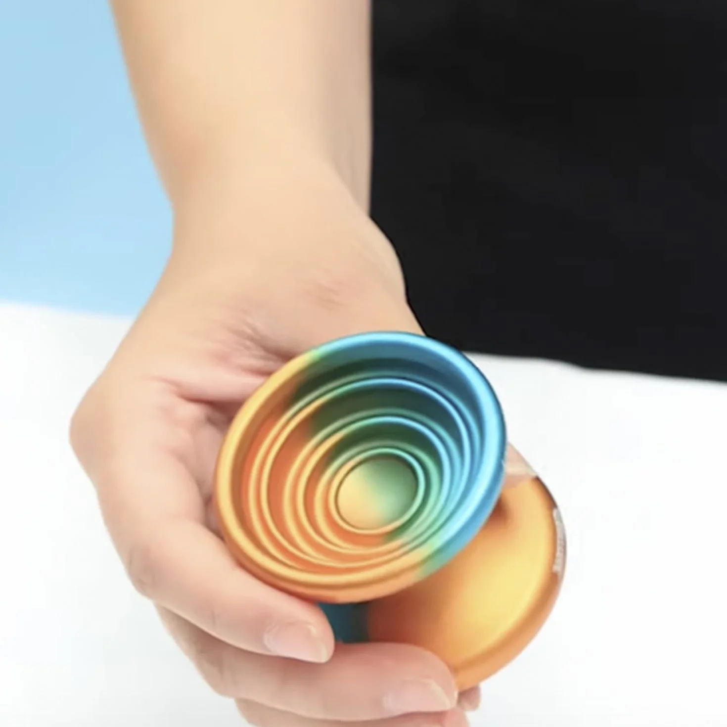 YoyoFactory BULLSEYE Yo-Yo - POMARAŃCZOWY/TURKUSOWY (DNA Sztuczki, Metal Yoyo, String, Ball-Bearing & Instructions Included)