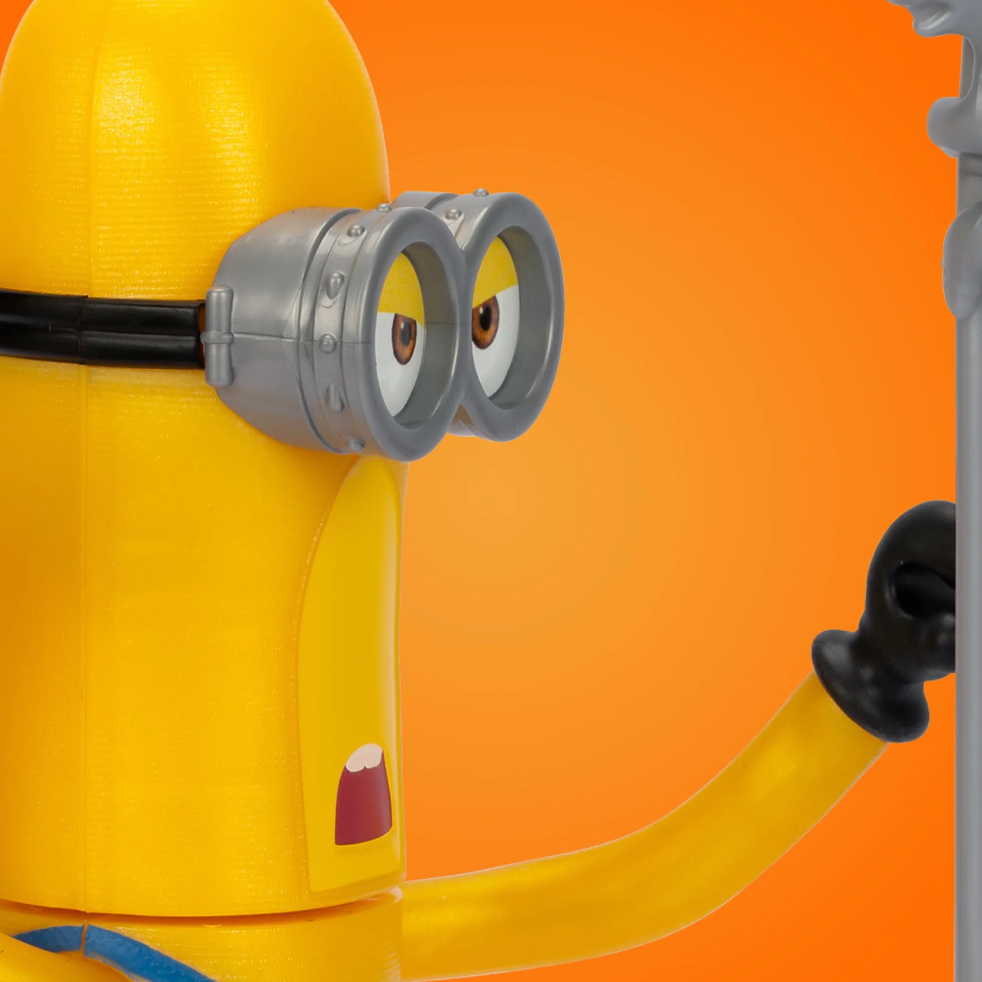 DM4 Despicable Me 4, figurka Minion Tim, figurka akcji, w tym unikalny dodatek mojego ulubionego złoczyńcy, rozmiar 10 cm, wiek 3 lat, gwiazda (MN403200)