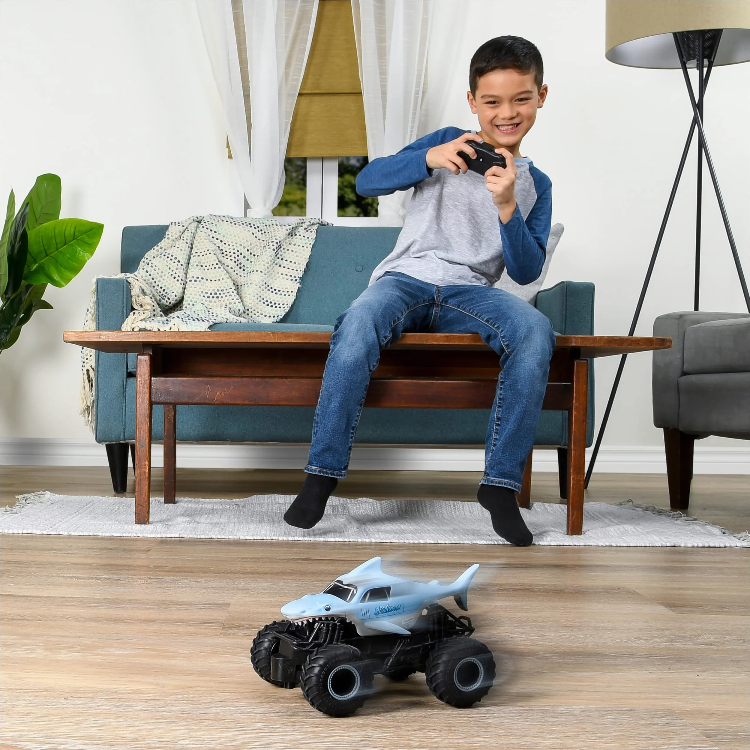 Monster Jam (1:24) Megaladon RC