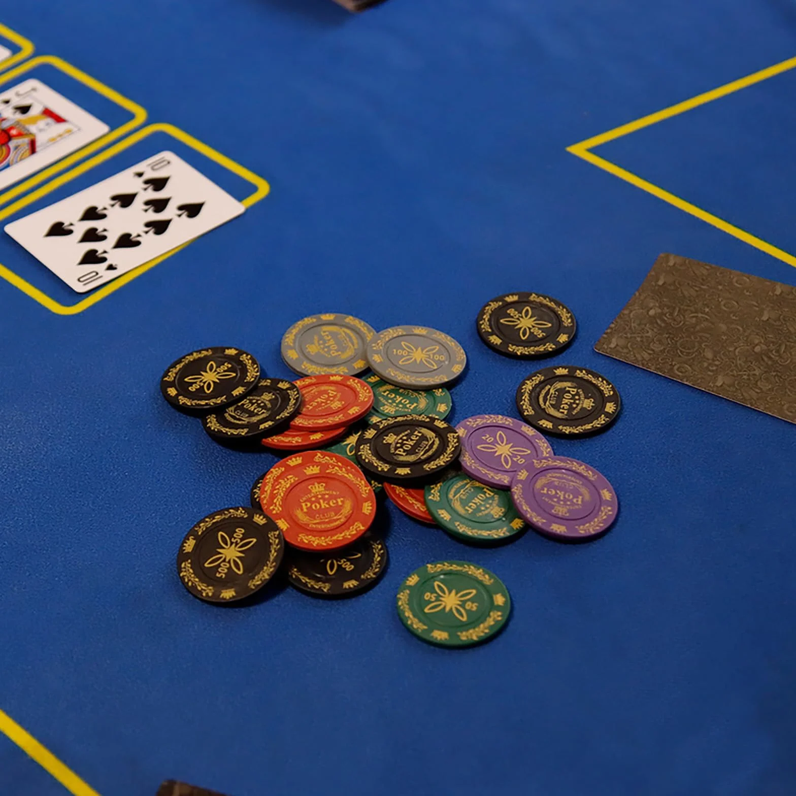 CCLIFE 300/500 szt. Zestaw do pokera Texas Hold'em z kośćmi w aluminiowej walizce