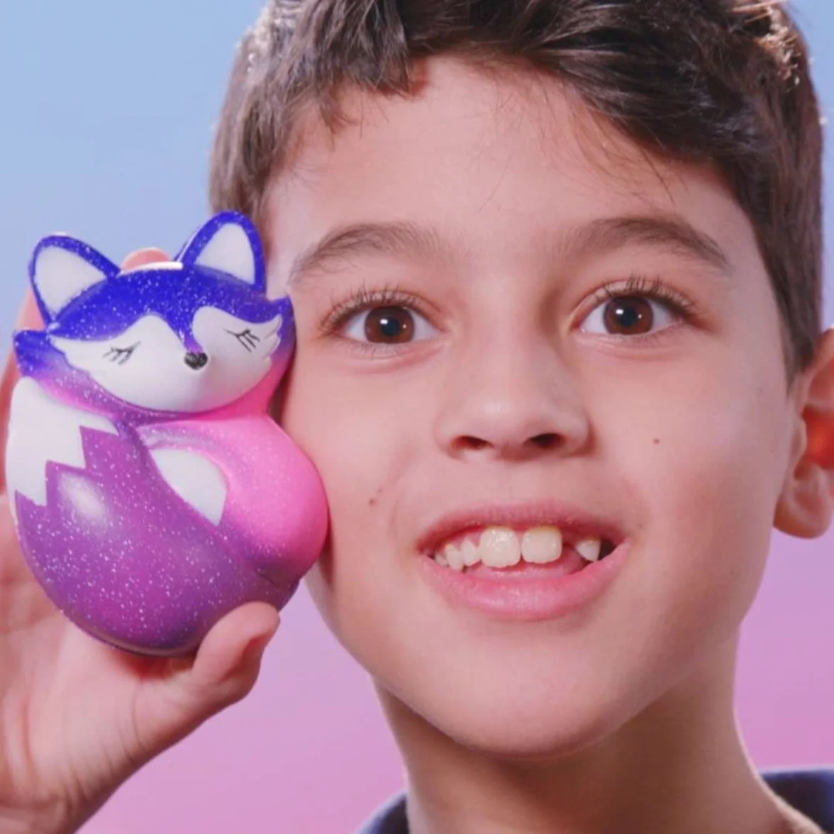 Sbabam, Doki Doki Squishy Galaxy and Rainbow, gry dla dzieci z kioskiem, zabawki Squishy, małe miękkie gumowe lalki, zestaw 3 saszetek, pomysły na prezenty dla dzieci, od 3 lat