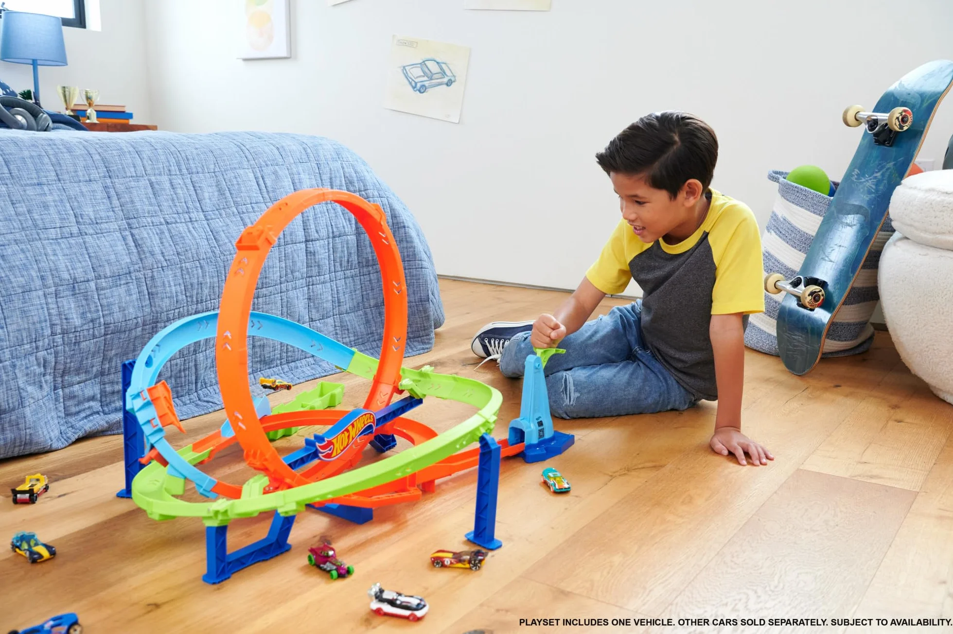 Hot Wheels Let's Race – Na start! - Netflix - Zakręcone tornado Zestaw z 2 sposobami zabawy i 1 samochodzikiem Hot Wheels, łatwe przechowywanie, HXM94