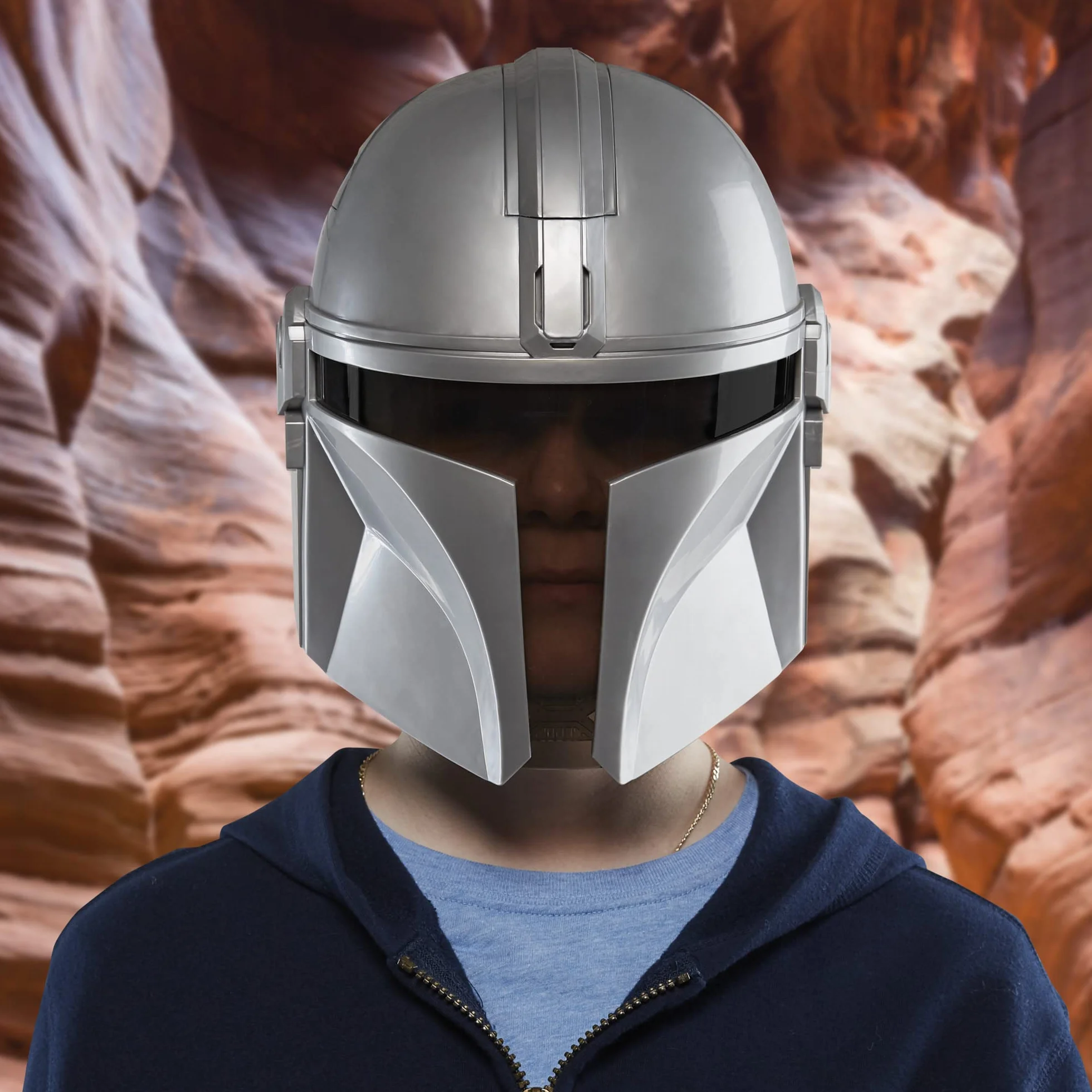 Star Wars Hasbro Elektroniczna maska Mandalorian, przebranie Mandalorian dla dzieci, z dźwiękami i frazami, od 5 lat, wielokolorowa, jeden rozmiar