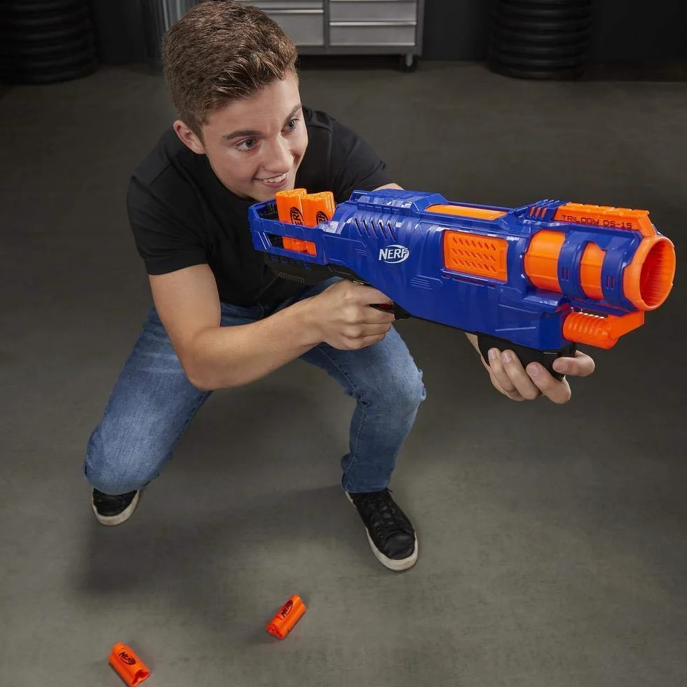 Hasbro E2853EU4 Nerf N-Strike Elite Blaster do Zabawy, z 15 Lotkami, Wielokolorowy