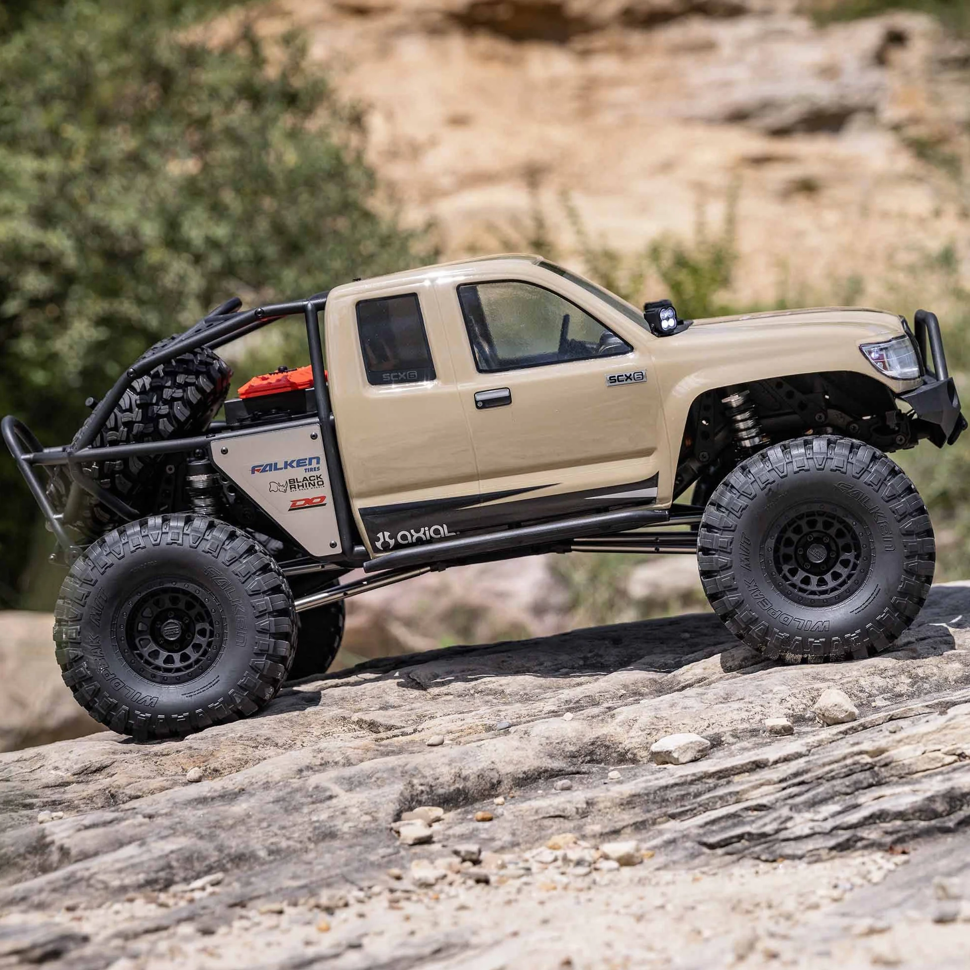 Axial RC Truck 1/6 SCX6 Trail Honcho 4WD RTR, piaskowy