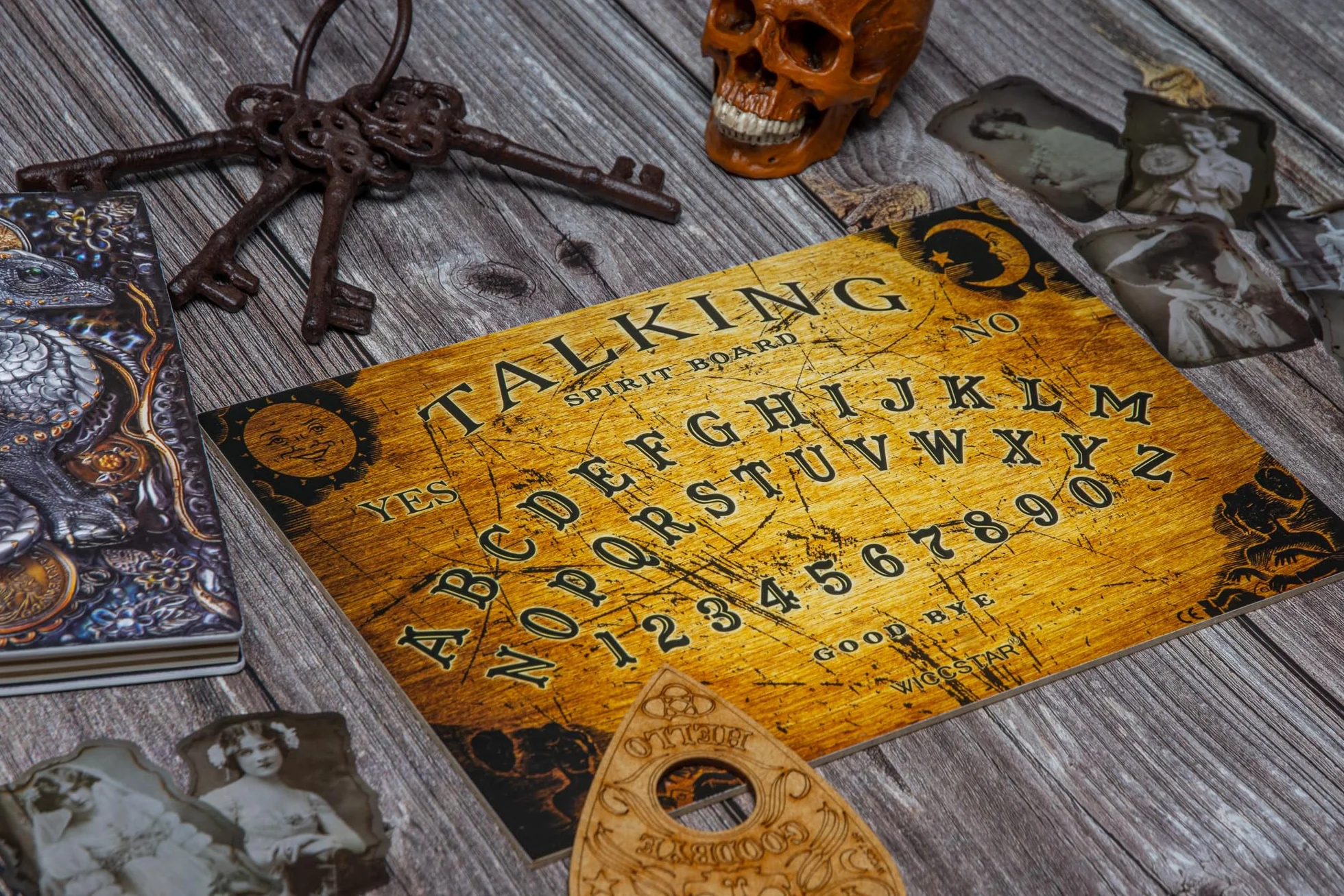 Drewniana deska Ouija – deska czarownicy ze szczegółową instrukcją (może nie być dostępna w języku polskim)
