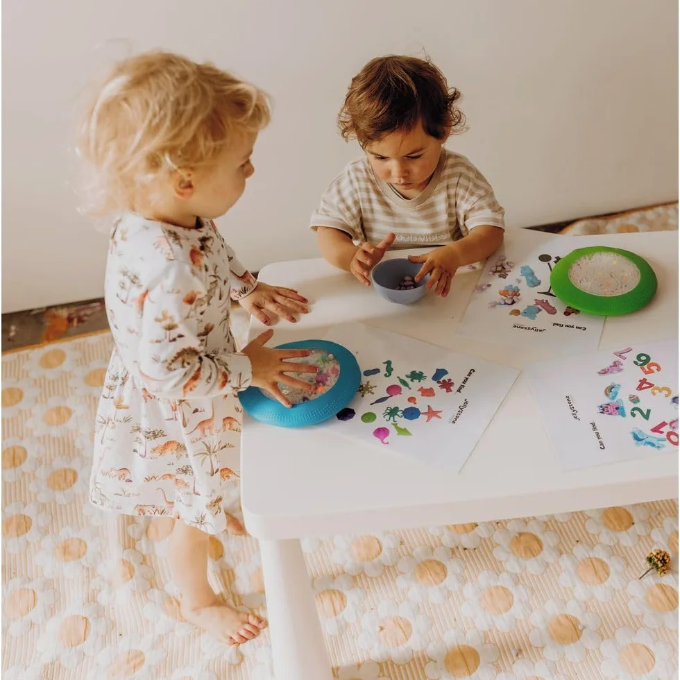 Jellystone Designs Peek-a-Boo torba sensoryczna - plaża