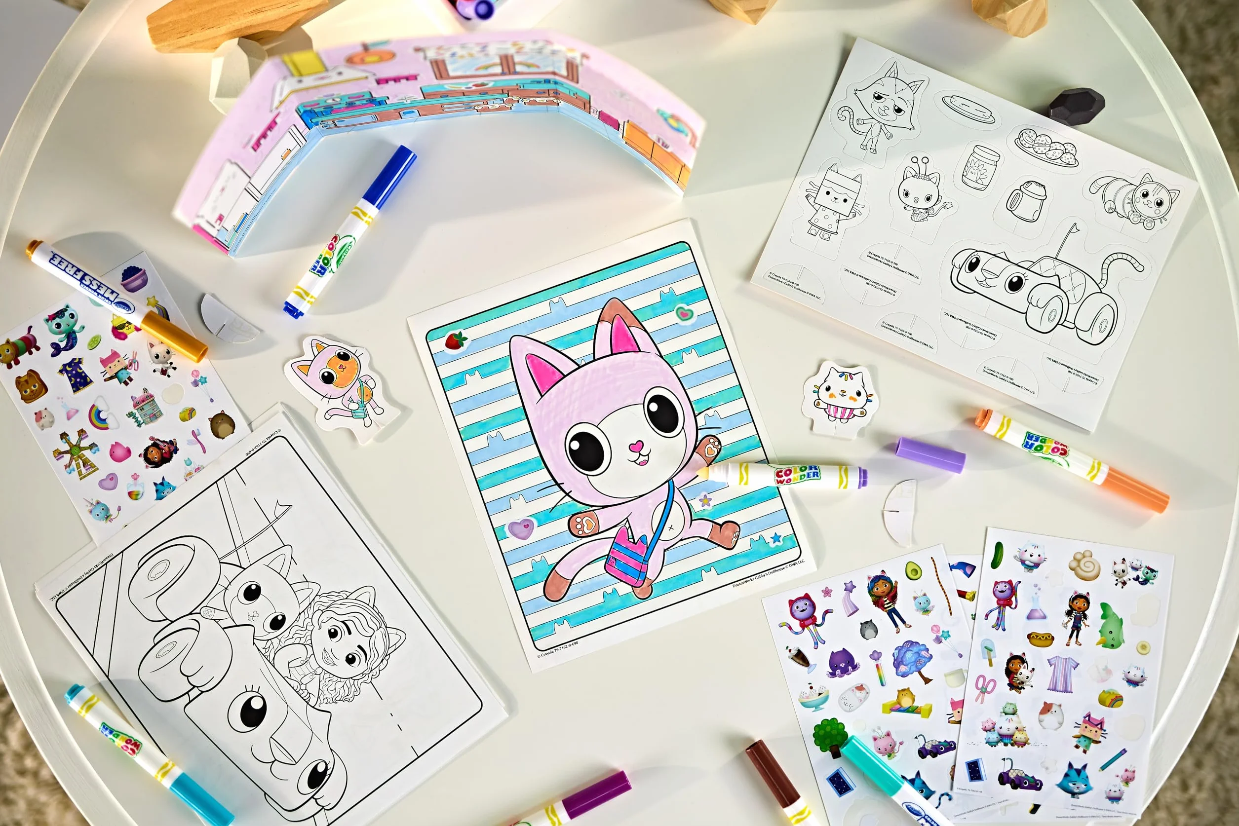 CRAYOLA Color Wonder Activity Kit Gabby's Dollhouse | Zabawa w kolorowanie bez bałaganu | Zawiera 40 sztuk | Od 3 lat