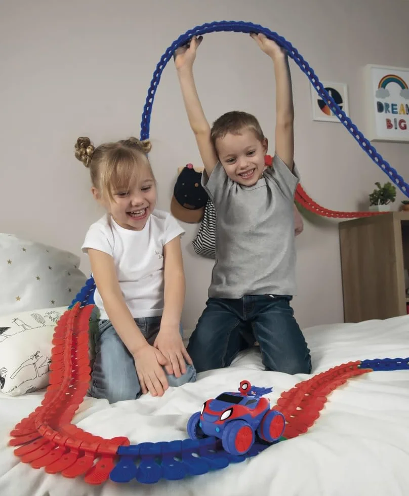 Smoby - Spidey - FleXtreme - Uzupełnienie torów - 1m72 dodatkowego toru samochodowego - 72 elastyczne i modułowe tory + 2 przyssawki do mocowania - od 4 lat
