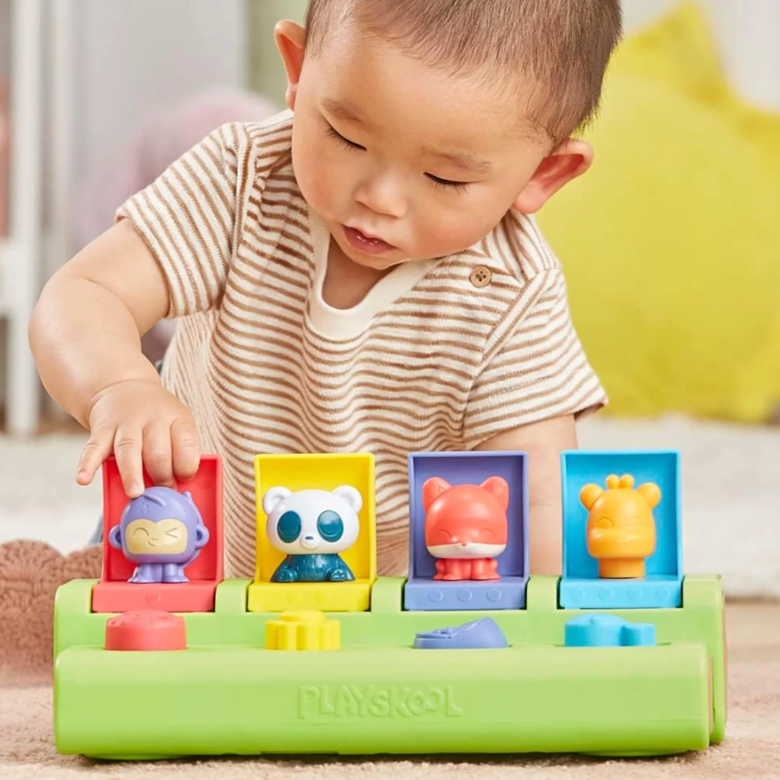 Zabawka z wyskakującymi elementami Wyskakujący przyjaciele Playskool dla niemowląt i małych dzieci w wieku od 9 miesięcy (tylko na Amazon)