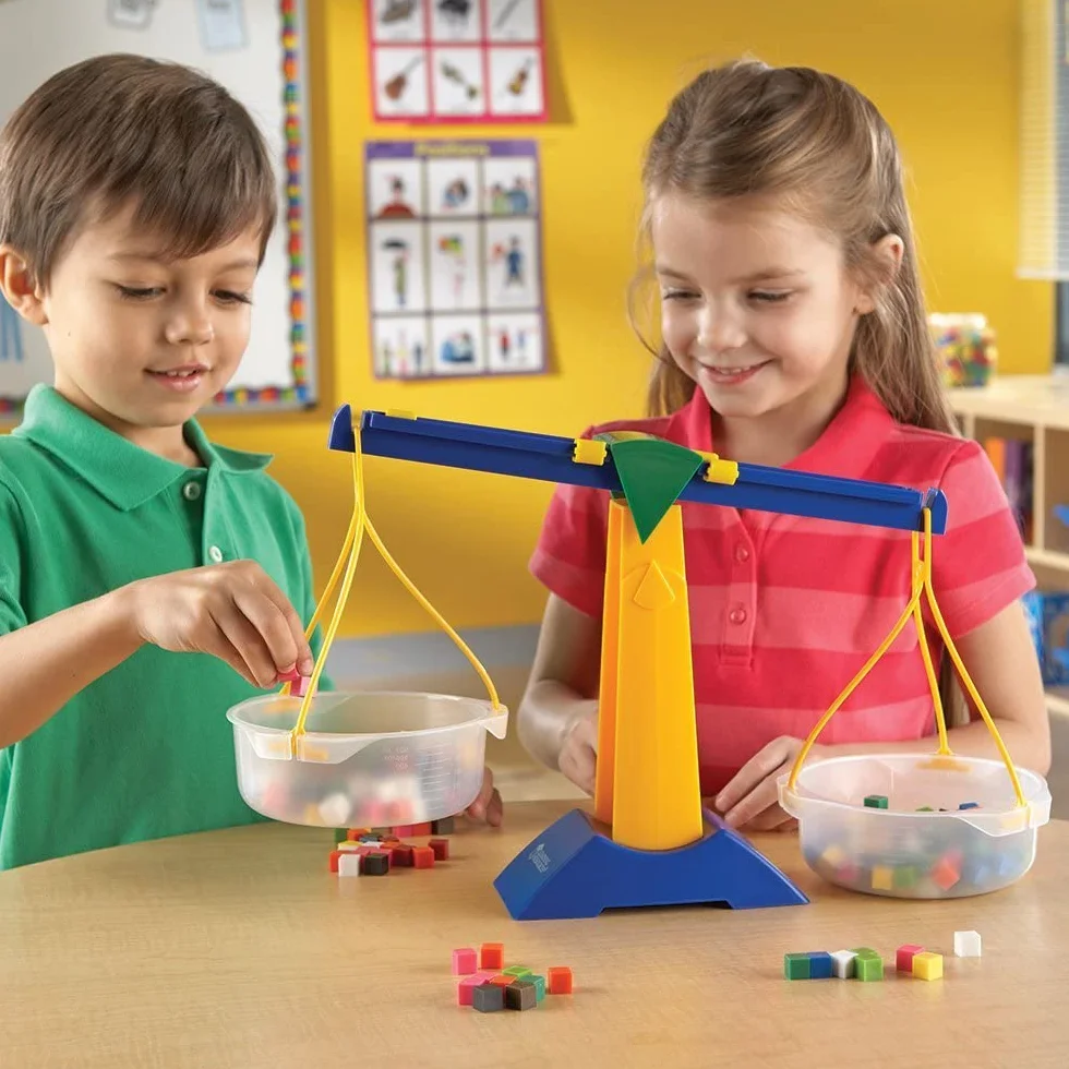Learning Resources Pan Balance, 500 ml Pojemnosc