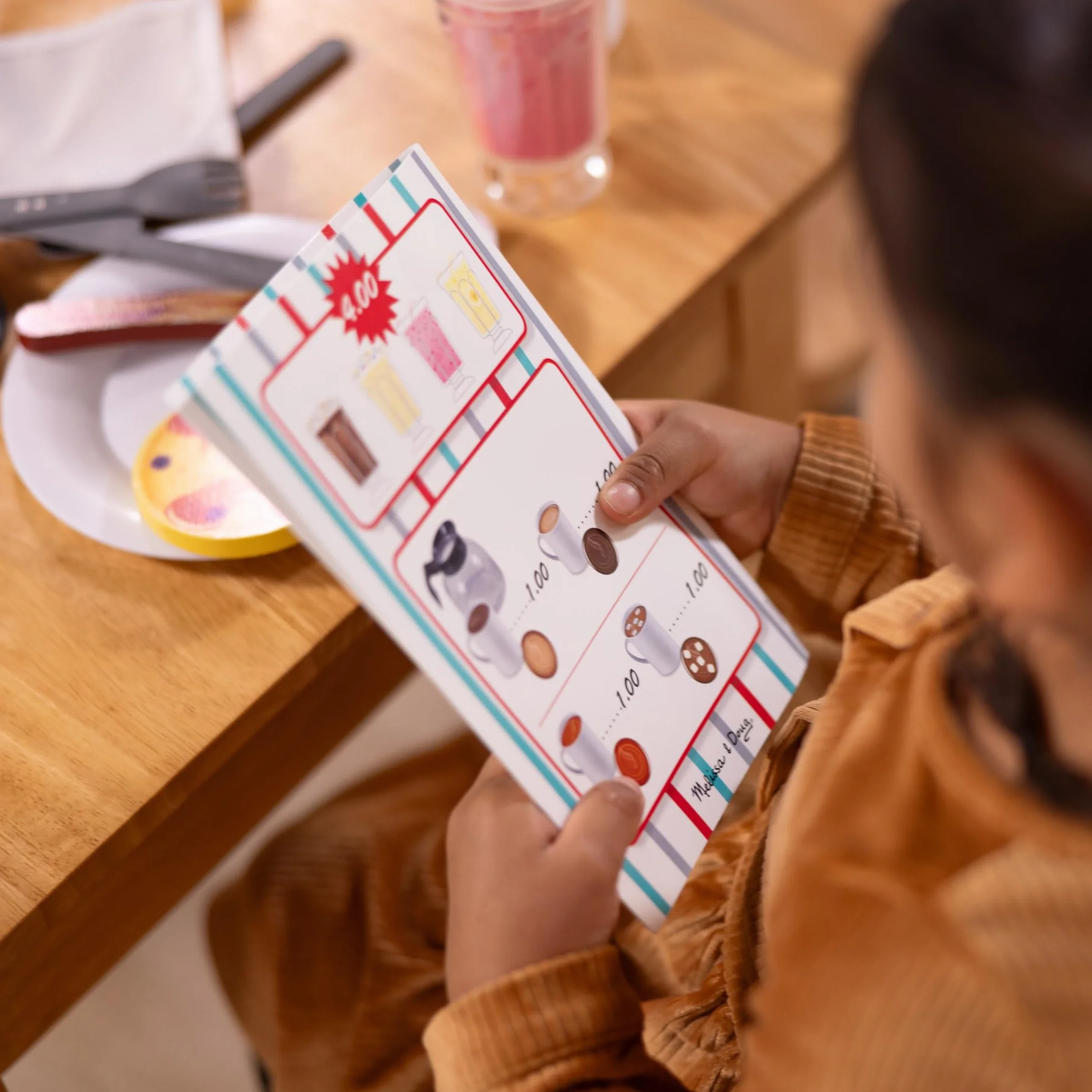 Melissa & Doug – zabawkowy zestaw gwiezdna restauracja | zabawa z odgrywaniem ról | zestaw zabawkowy | 3+ | prezent dla chłopca lub dziewczynki
