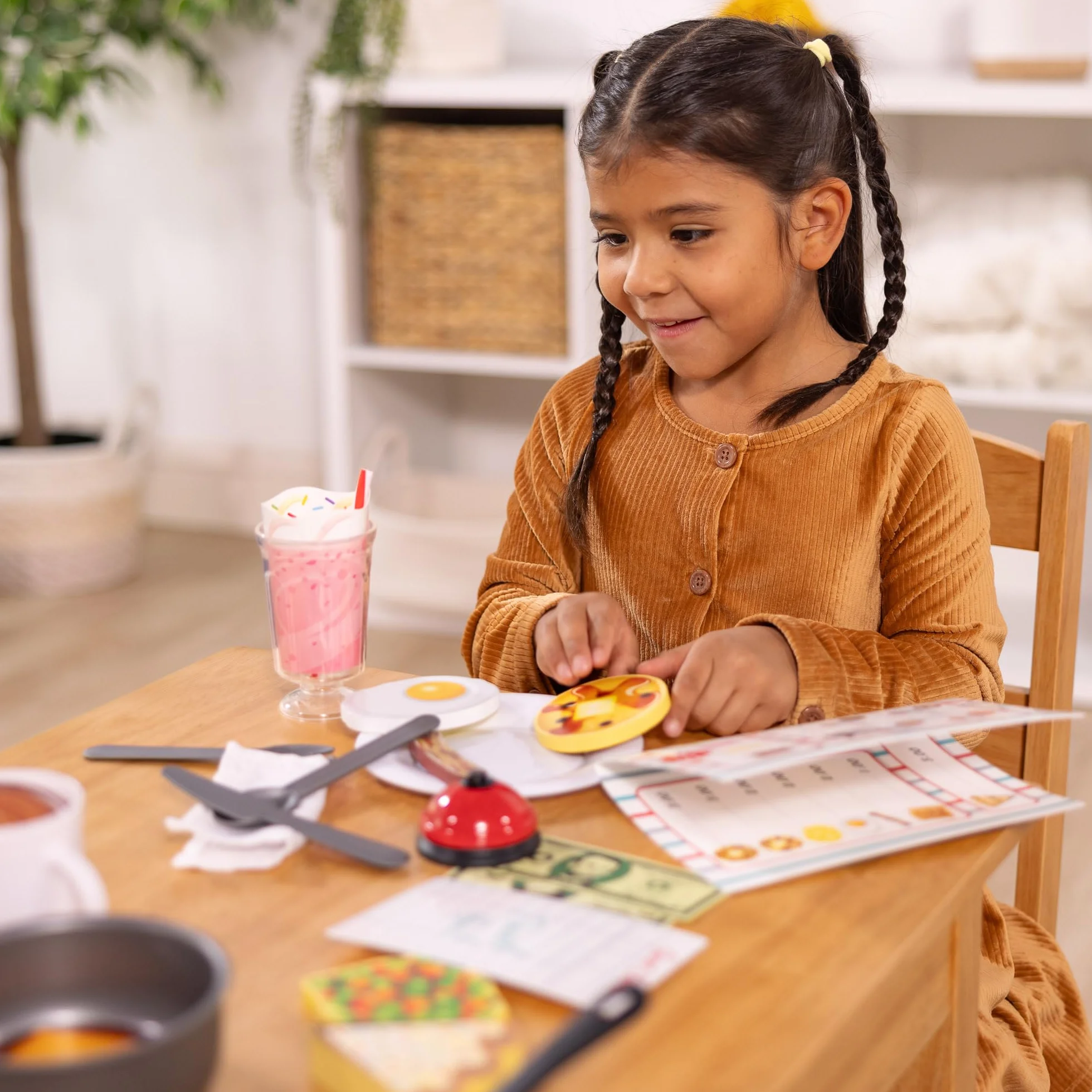 Melissa & Doug – zabawkowy zestaw gwiezdna restauracja | zabawa z odgrywaniem ról | zestaw zabawkowy | 3+ | prezent dla chłopca lub dziewczynki