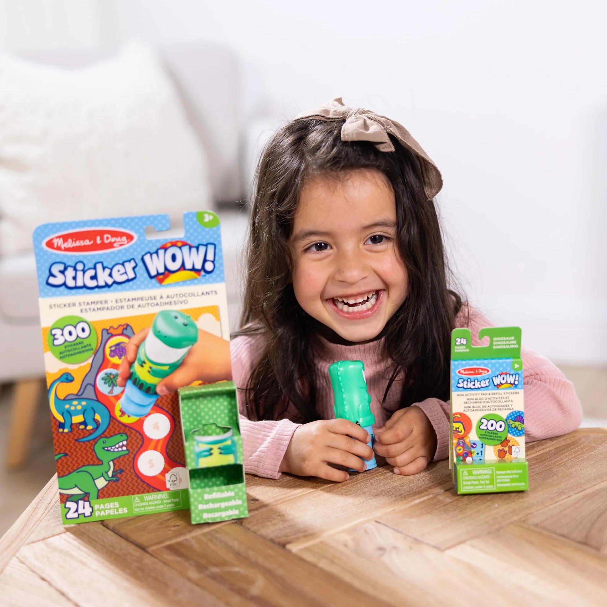 Melissa & Doug - Naklejka Wow! Naklejka dziecięca w kształcie dinozaura - 24 strony aktywności i 300 naklejek dla dzieci + mini blok i wkład (200) - 6075499 - Rzemiosło dla dzieci